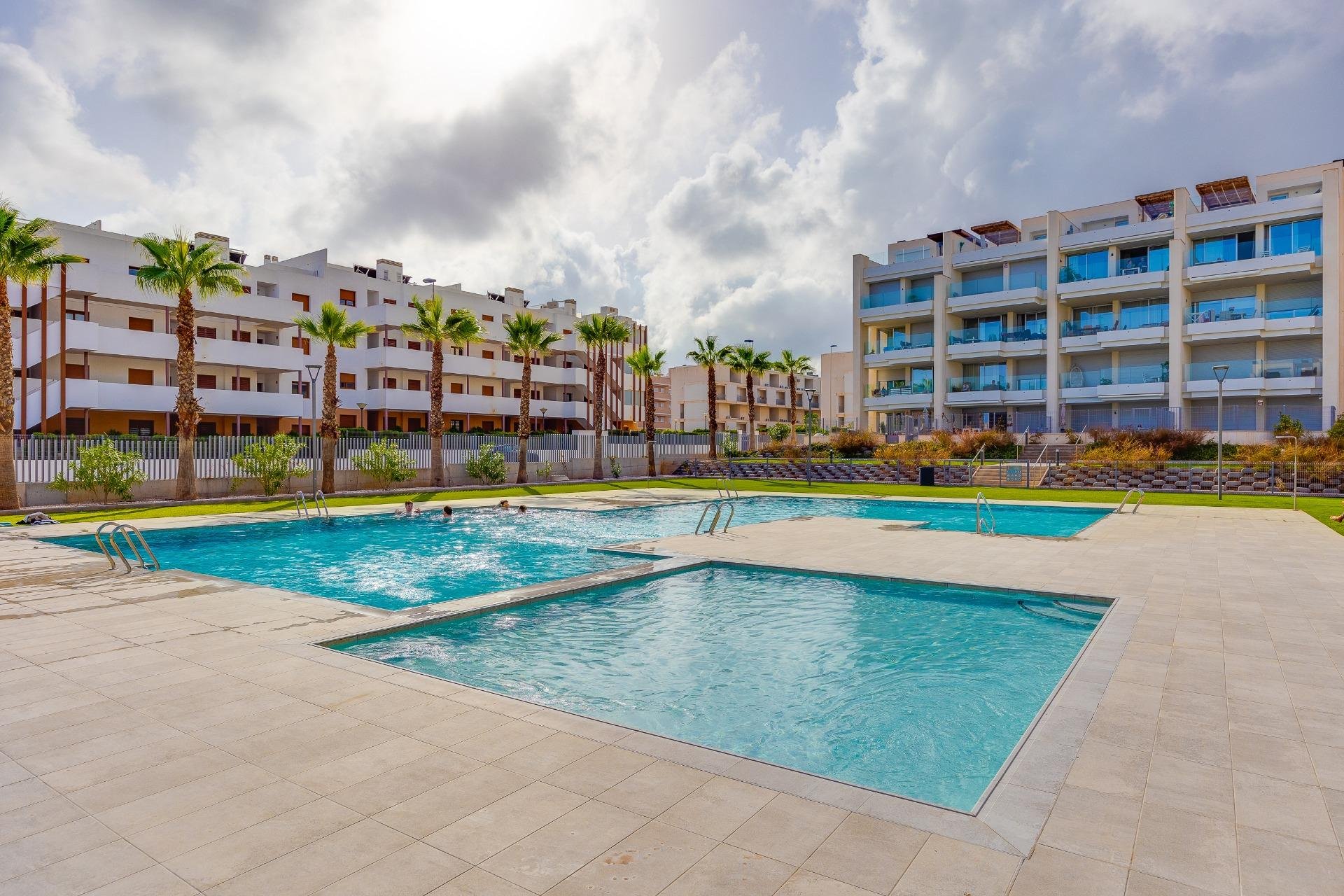 Segunda mano - Apartamento -
Orihuela Costa - Villamartín-las Filipinas