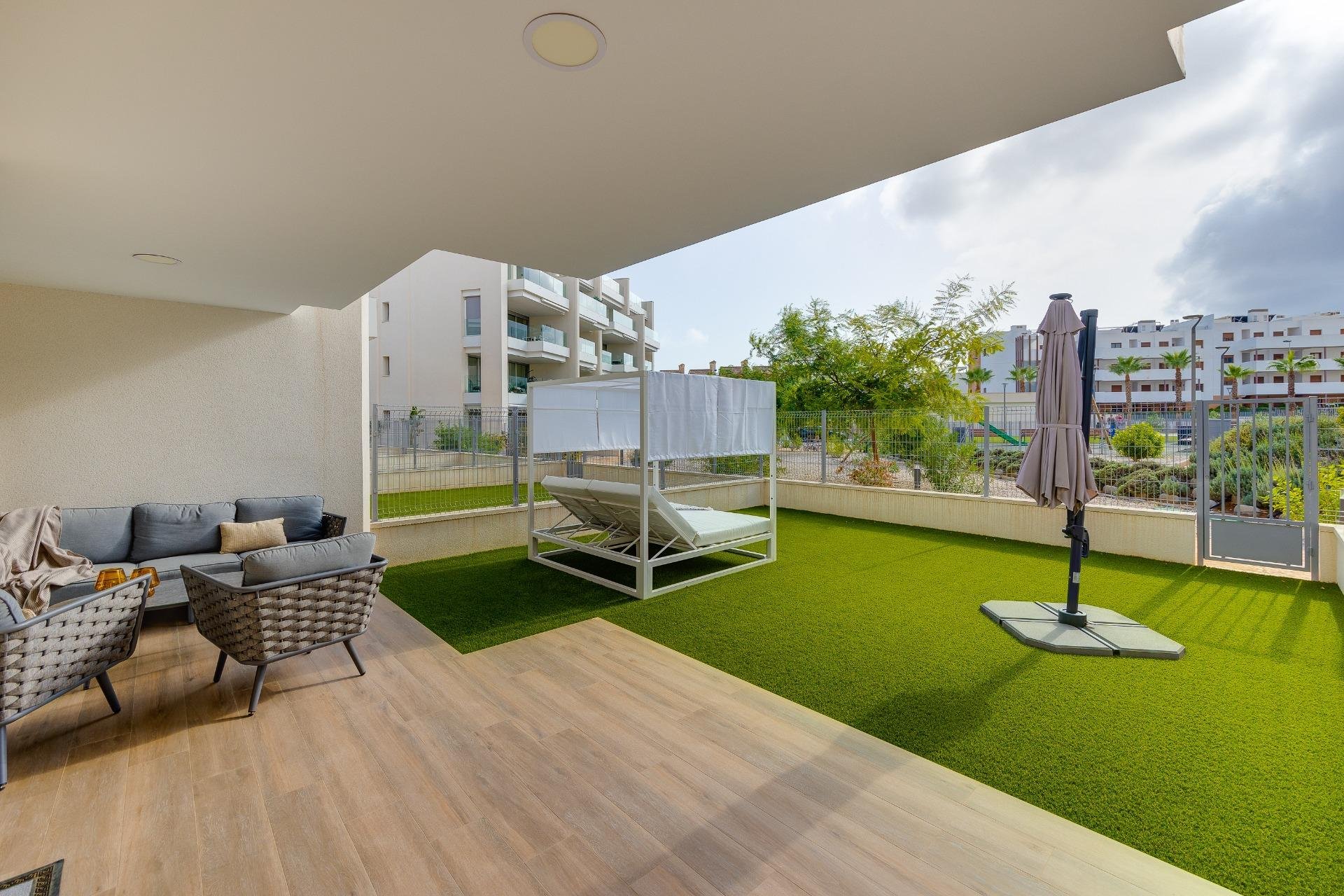 Segunda mano - Apartamento -
Orihuela Costa - Villamartín-las Filipinas