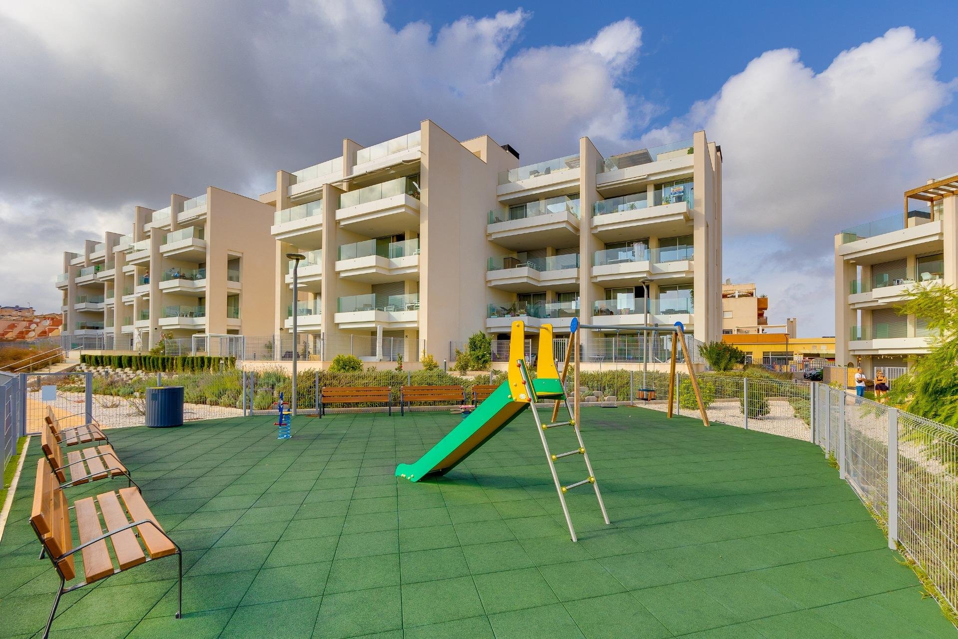 Segunda mano - Apartamento -
Orihuela Costa - Villamartín-las Filipinas