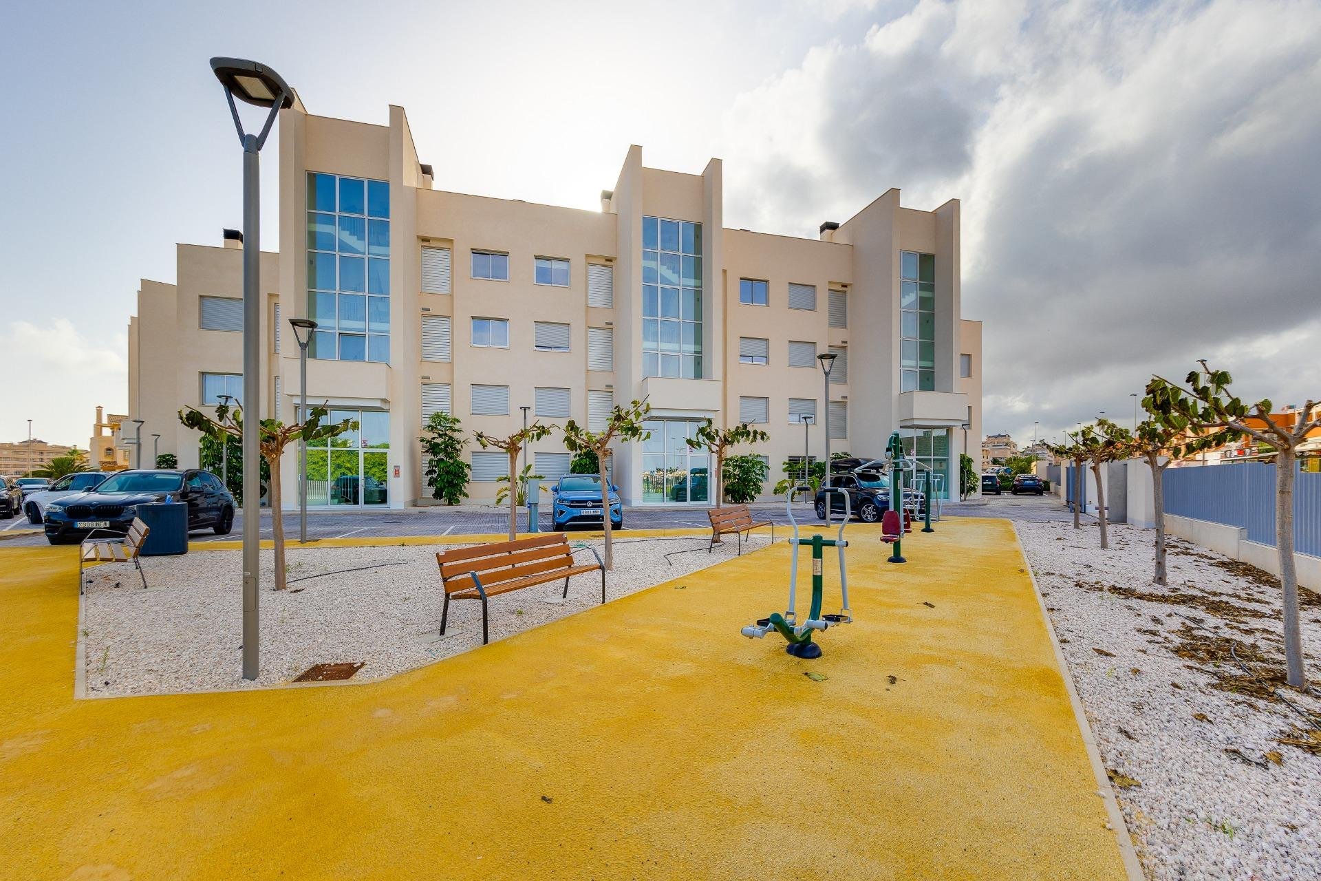 Segunda mano - Apartamento -
Orihuela Costa - Villamartín-las Filipinas