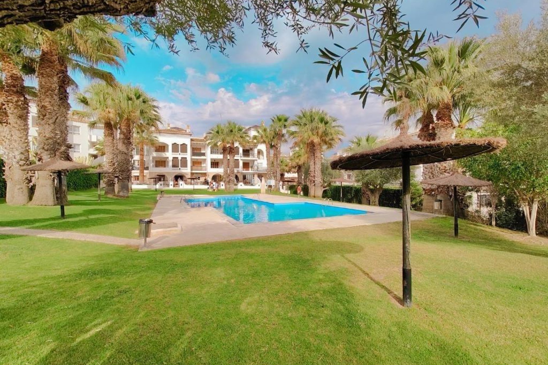 Segunda mano - Apartamento -
Orihuela Costa - Villamartín
