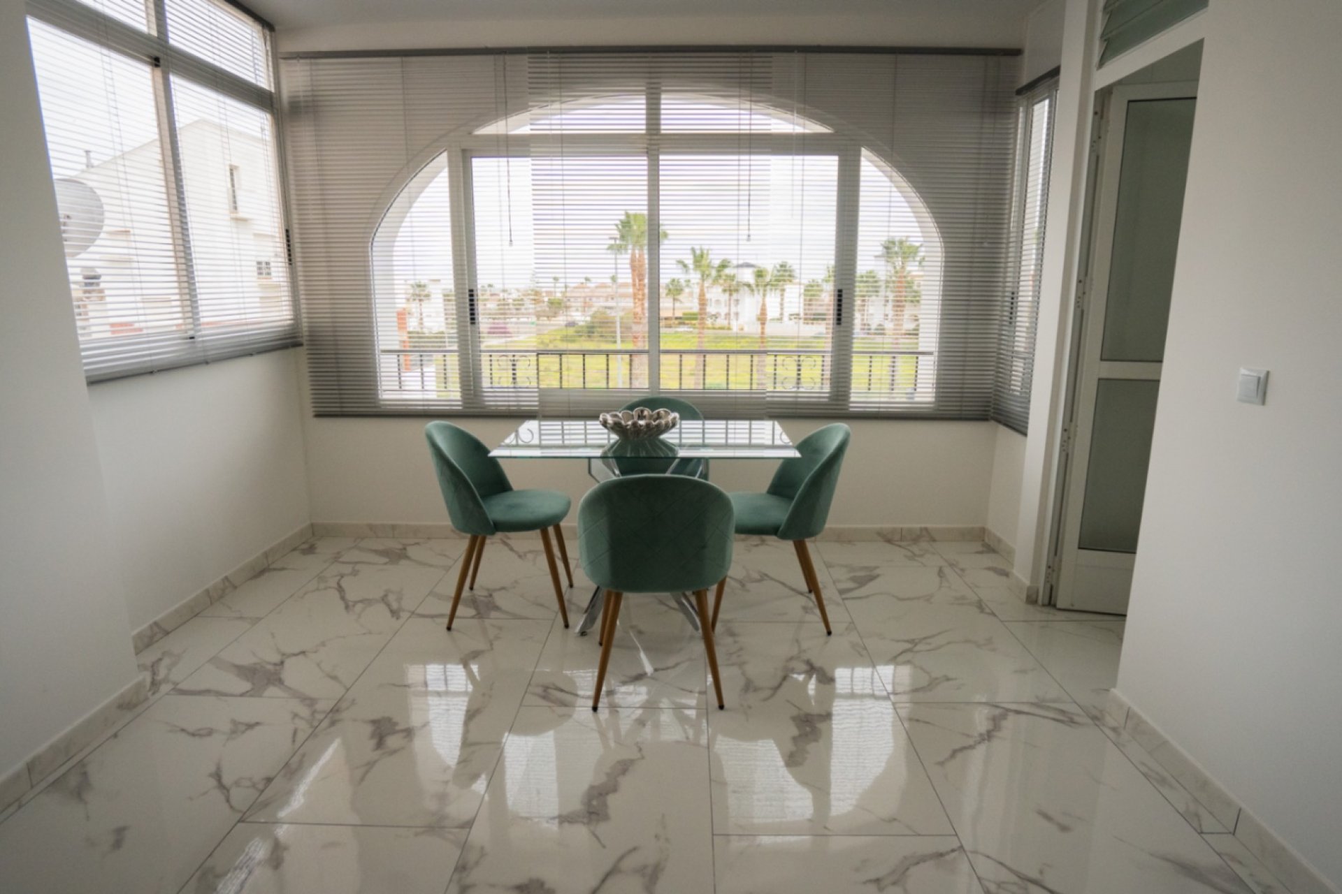 Segunda mano - Apartamento -
Orihuela - Inland