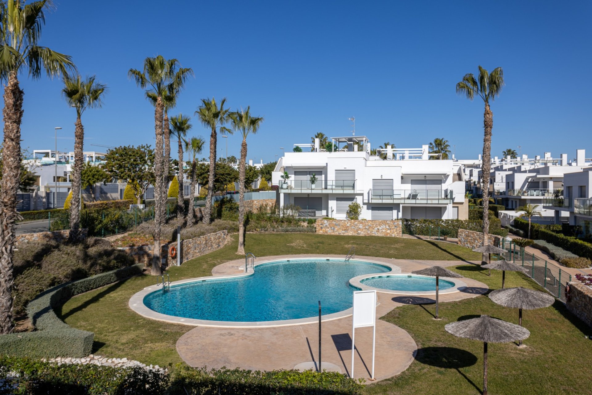 Segunda mano - Apartamento -
Orihuela - Inland