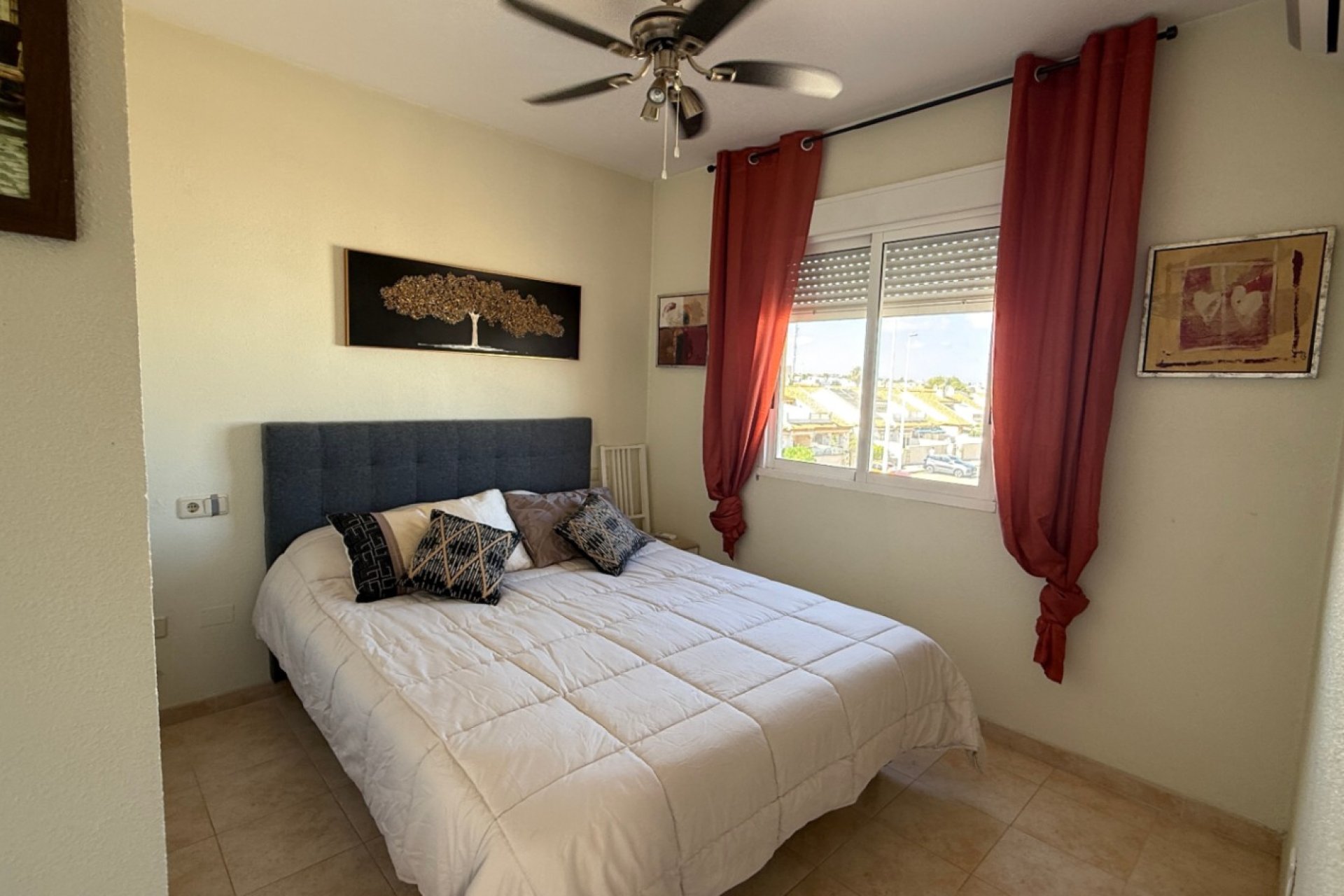 Segunda mano - Apartamento -
Orihuela - Inland