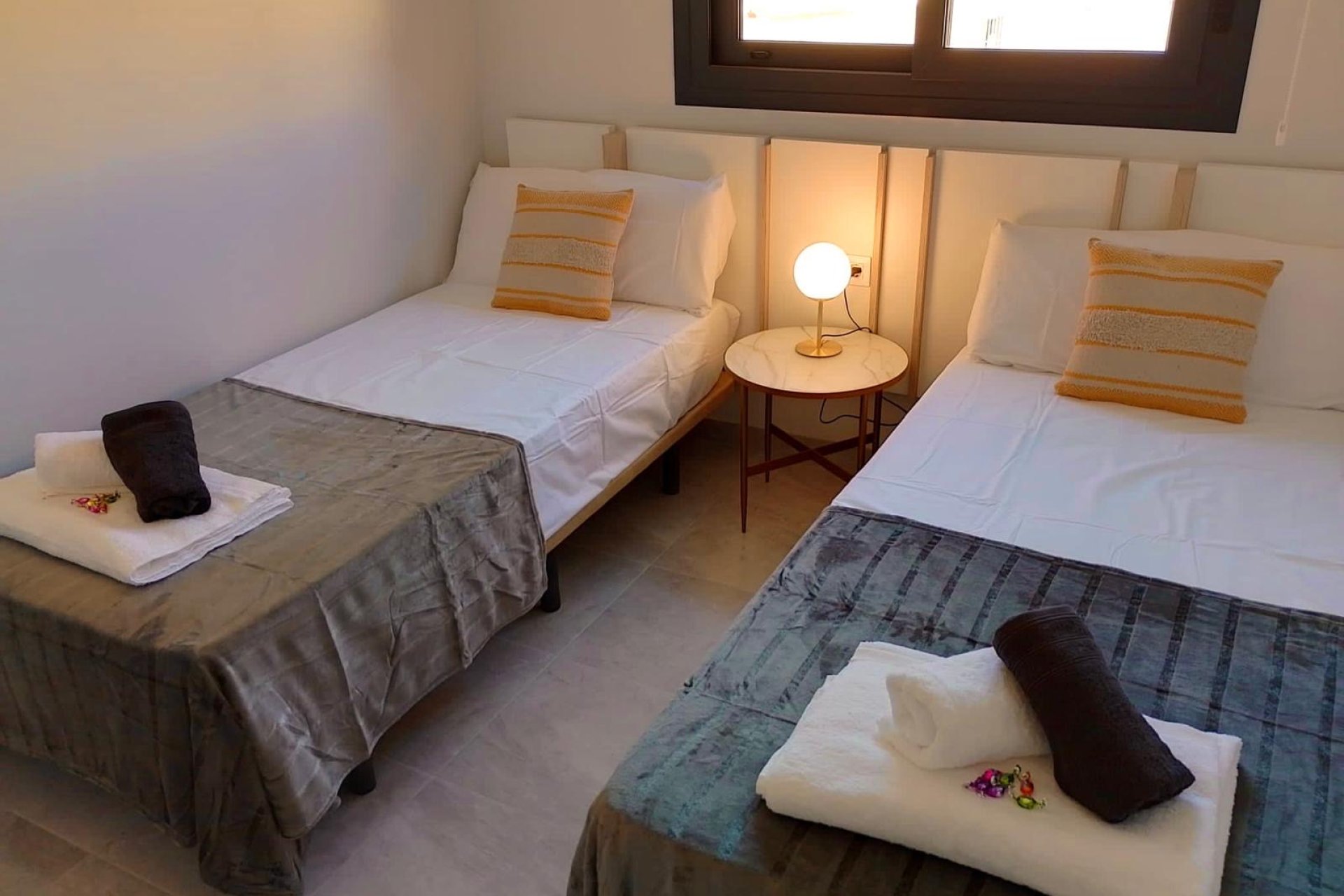 Segunda mano - Apartamento -
Orihuela - Inland