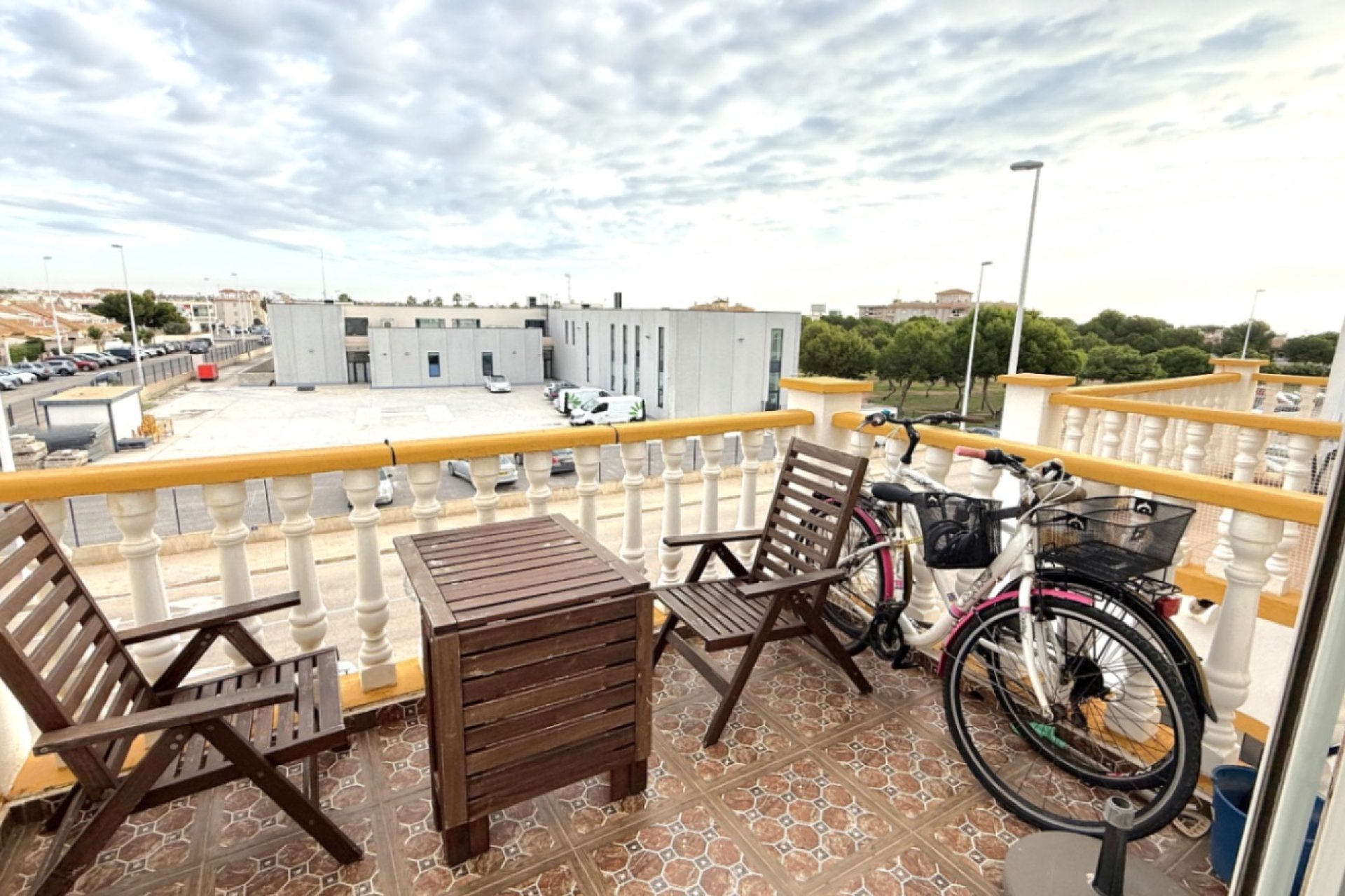 Segunda mano - Apartamento -
Orihuela - Inland