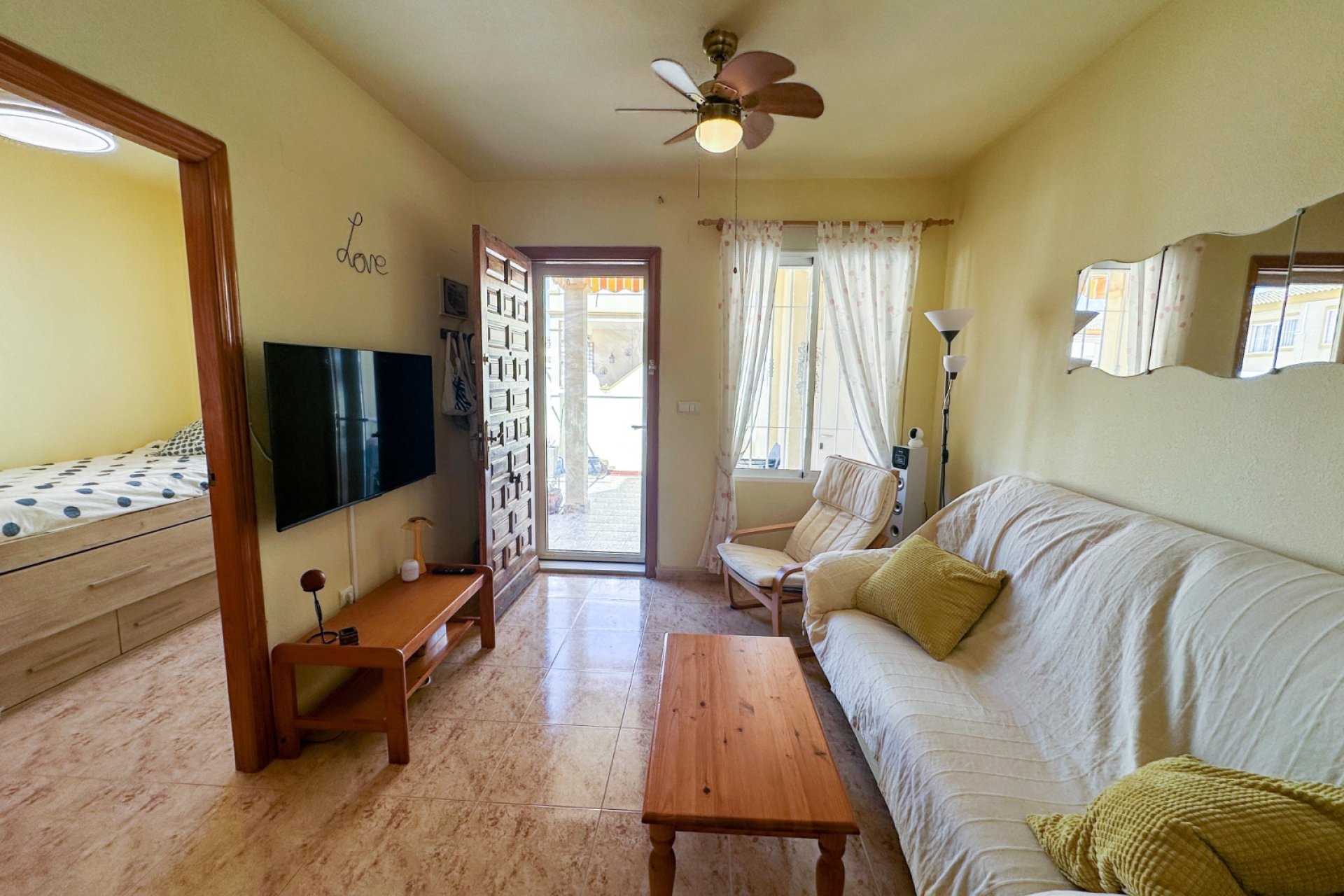 Segunda mano - Apartamento -
Orihuela - Inland