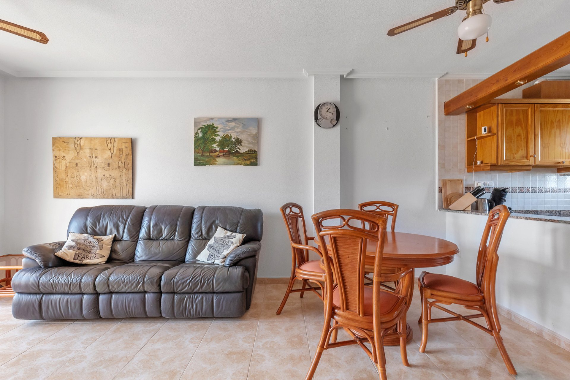 Segunda mano - Apartamento -
Orihuela - Inland