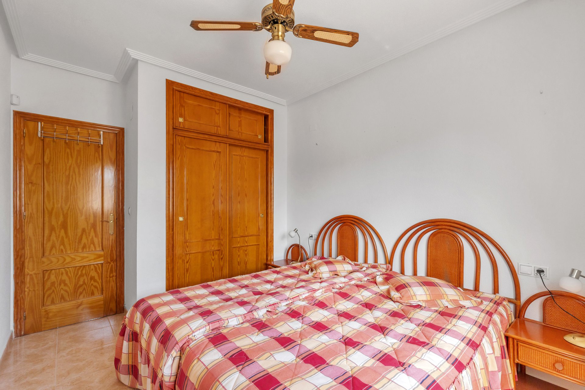 Segunda mano - Apartamento -
Orihuela - Inland