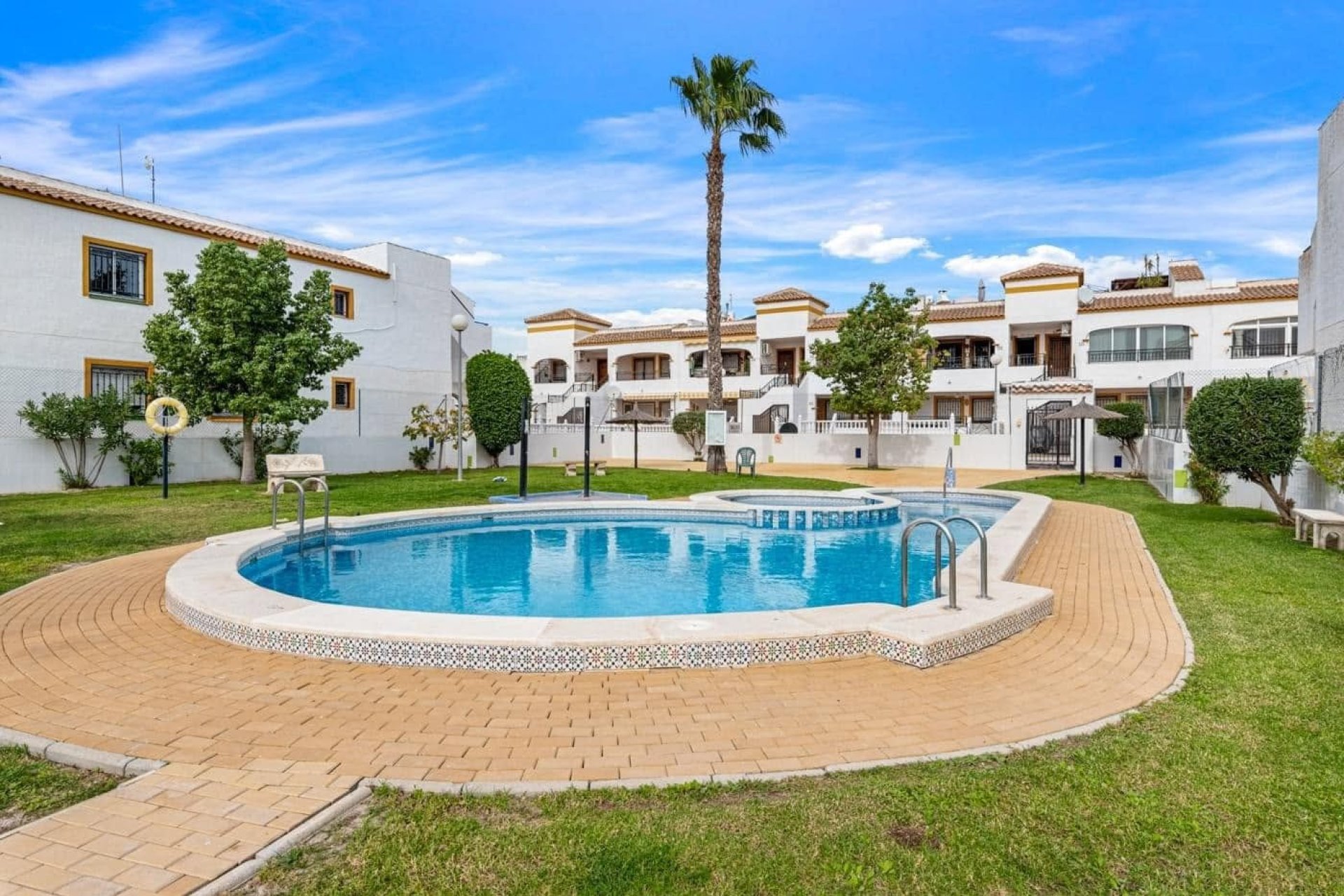 Segunda mano - Apartamento -
Orihuela - Inland