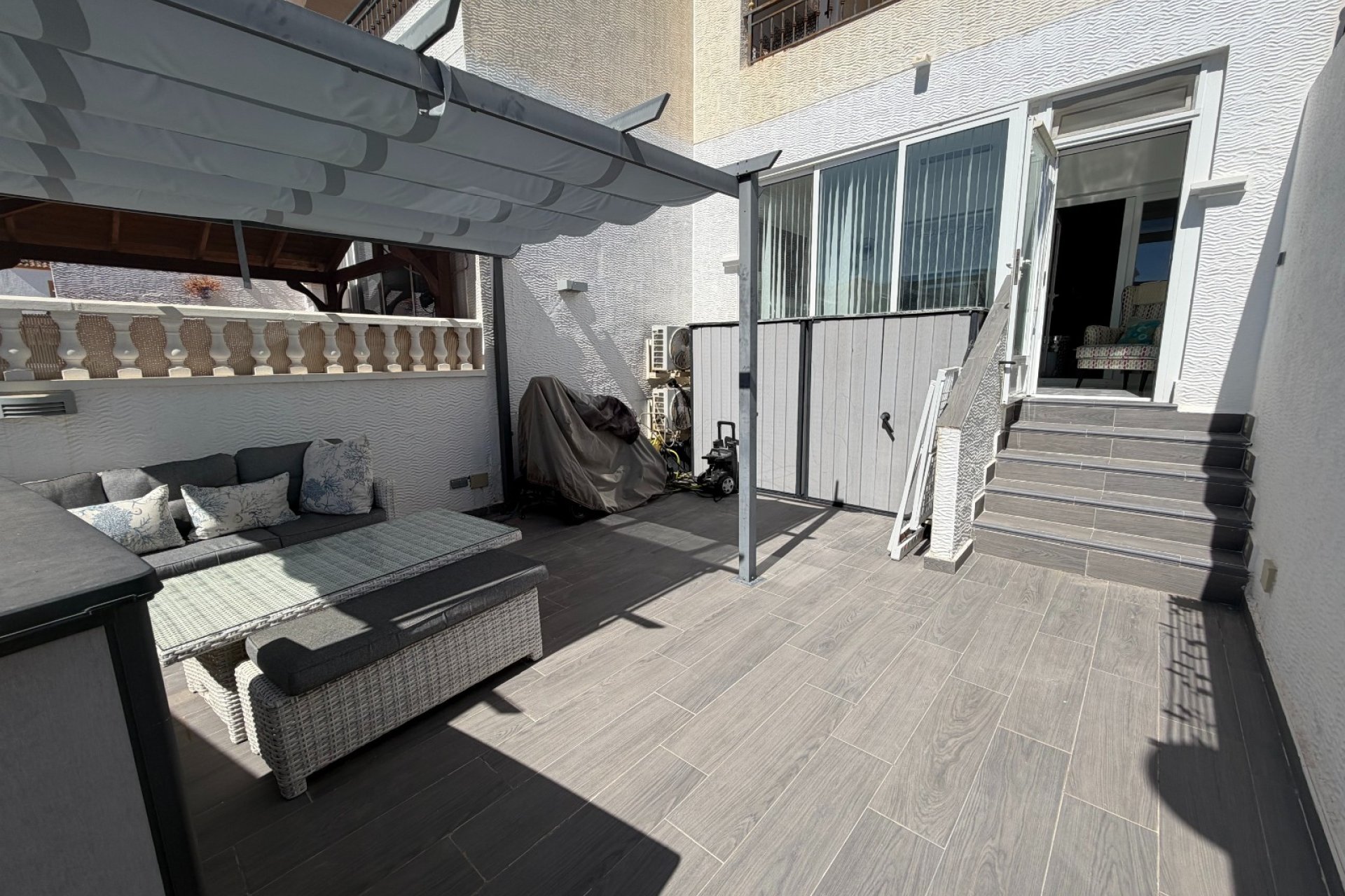 Segunda mano - Apartamento -
Orihuela - Inland