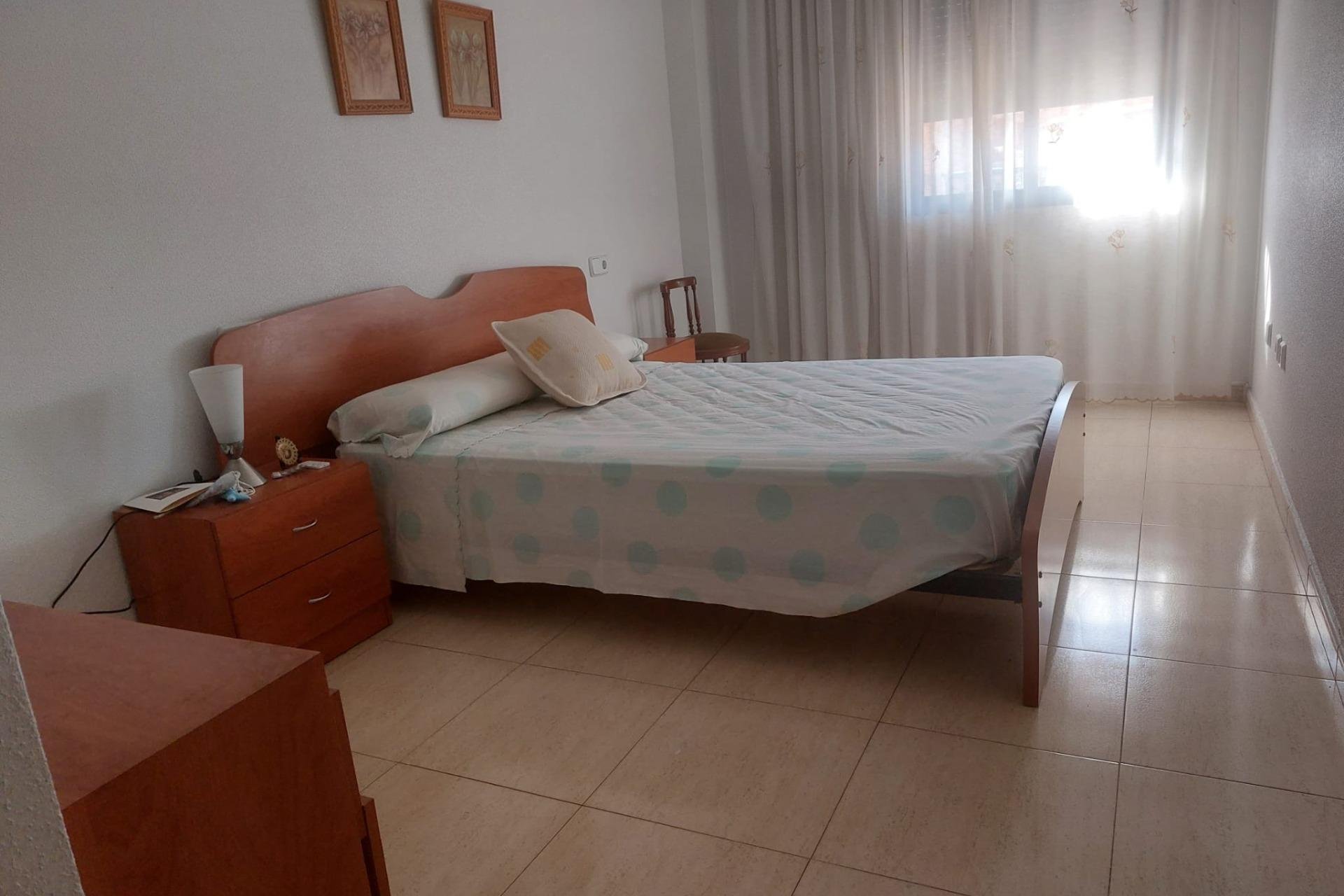 Segunda mano - Apartamento -
Orihuela - Zona Centro