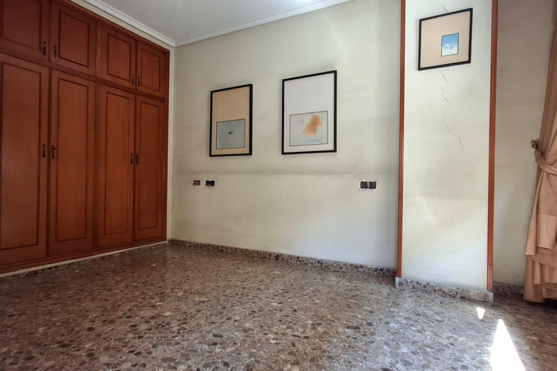 Segunda mano - Apartamento -
Orihuela - Zona Centro