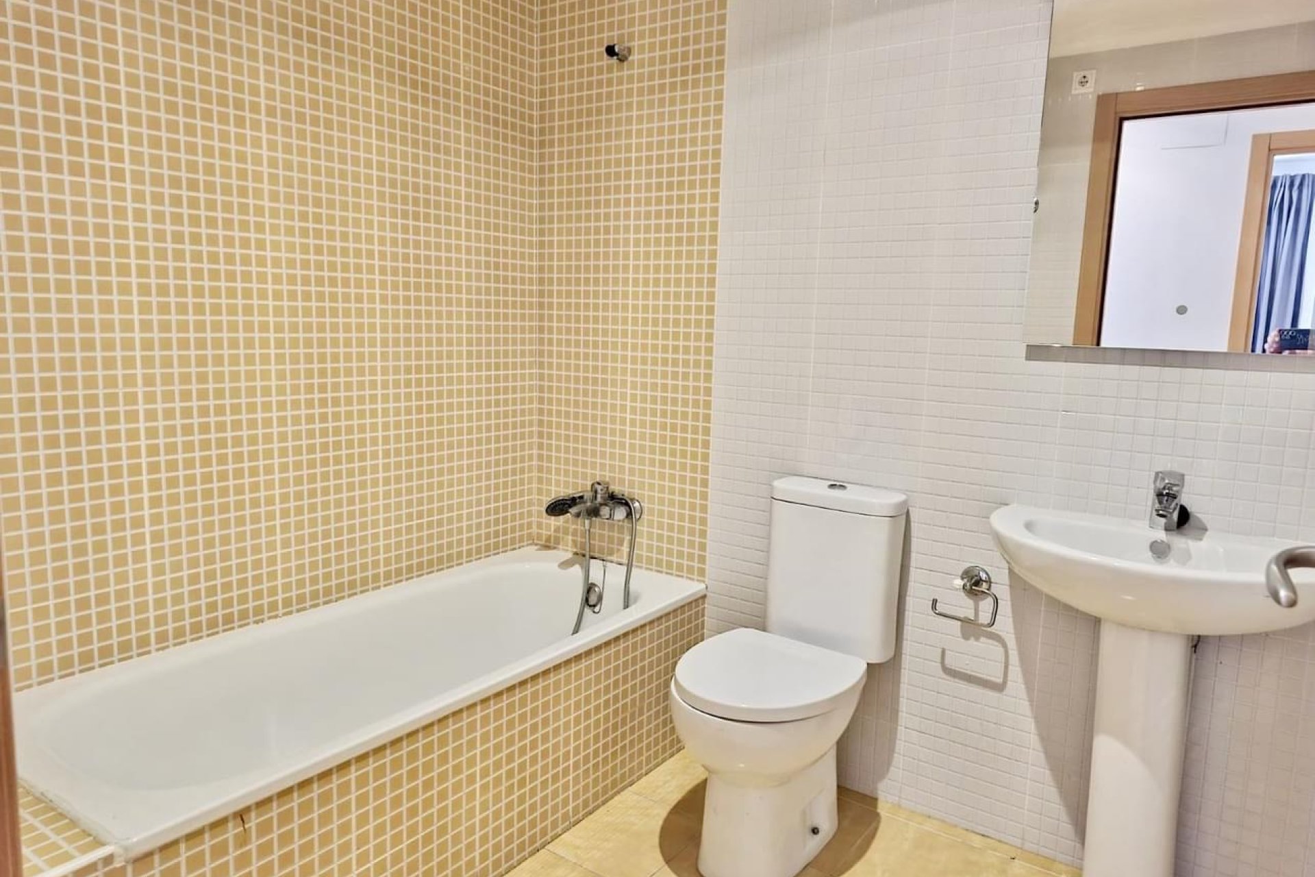 Segunda mano - Apartamento -
Pedreguer - Inland
