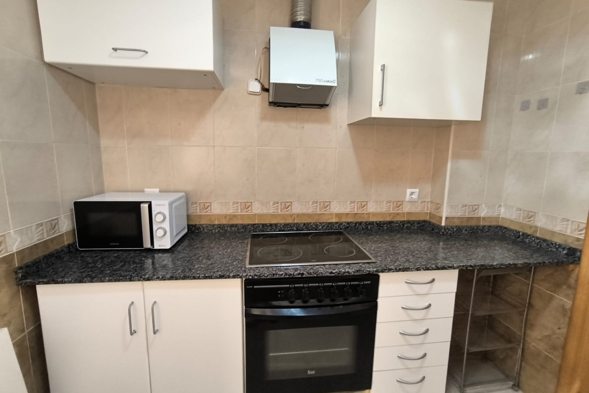 Segunda mano - Apartamento -
Pinoso - Inland