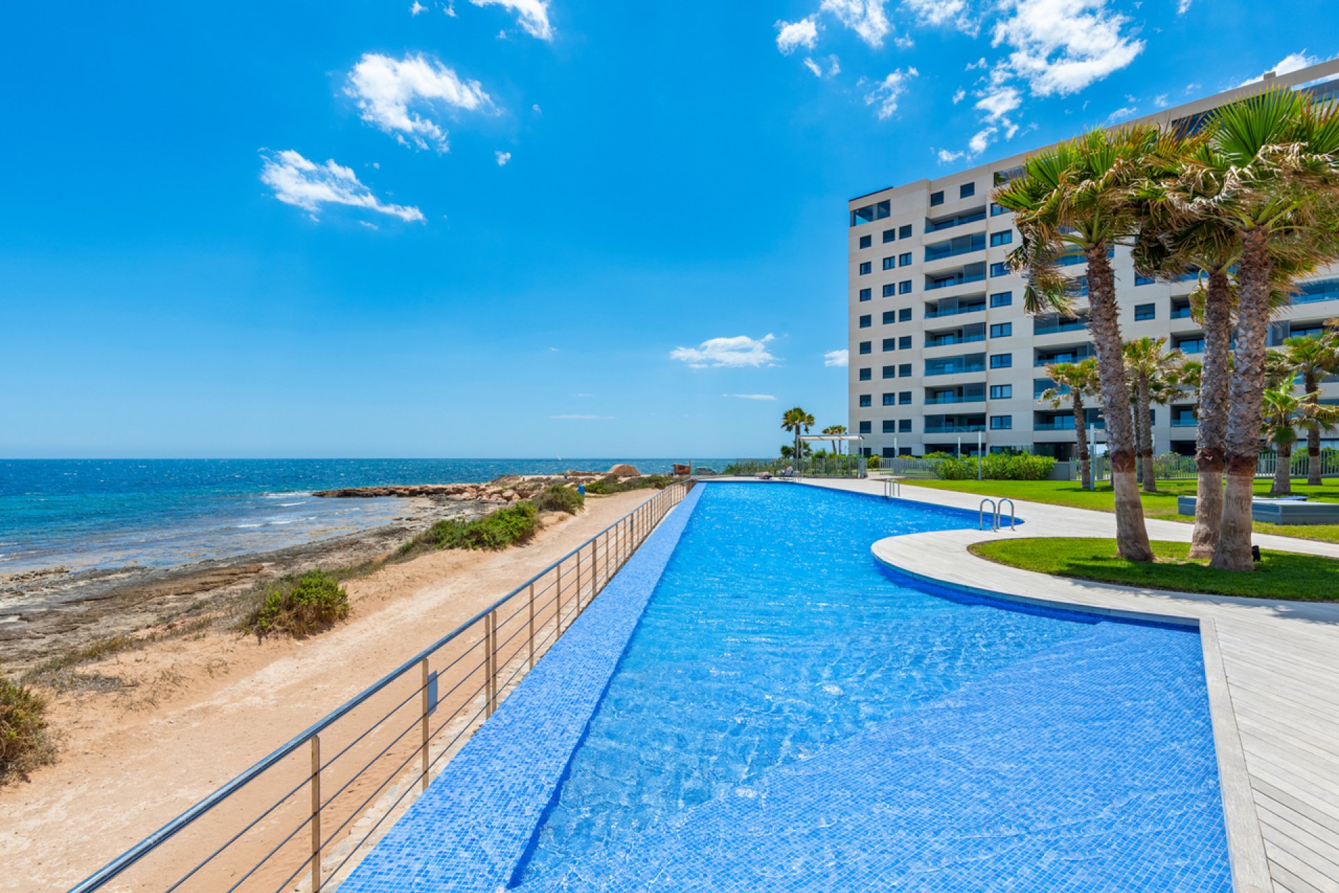 Segunda mano - Apartamento -
Punta Prima - Costa Blanca