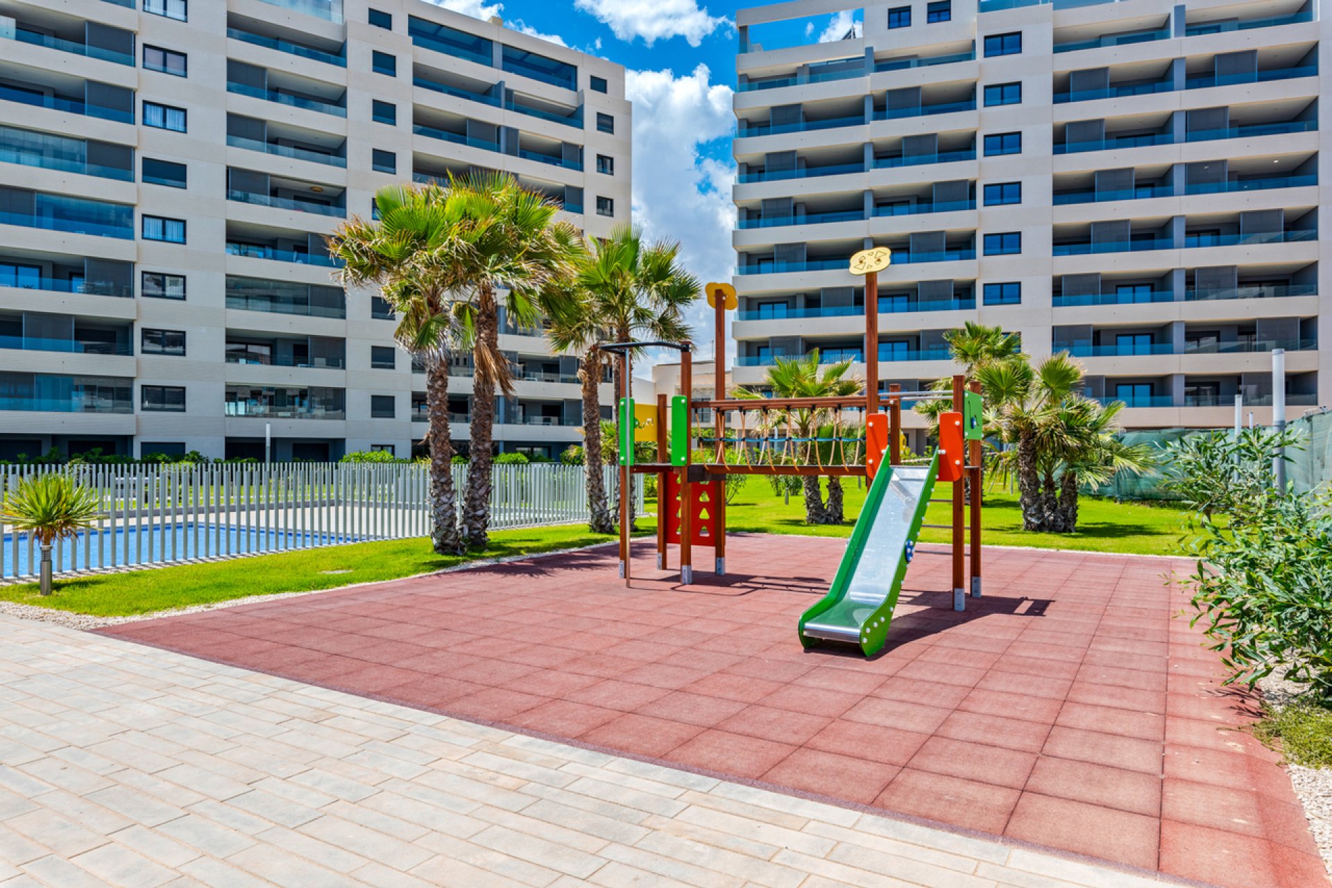 Segunda mano - Apartamento -
Punta Prima - Costa Blanca
