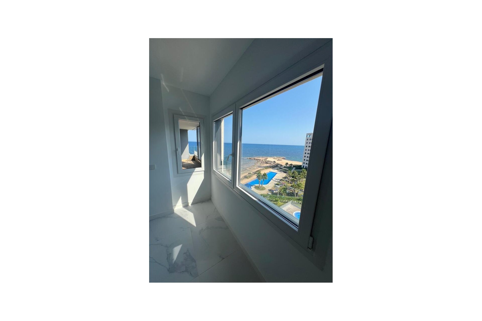 Segunda mano - Apartamento -
Punta Prima - Orihuela Costa