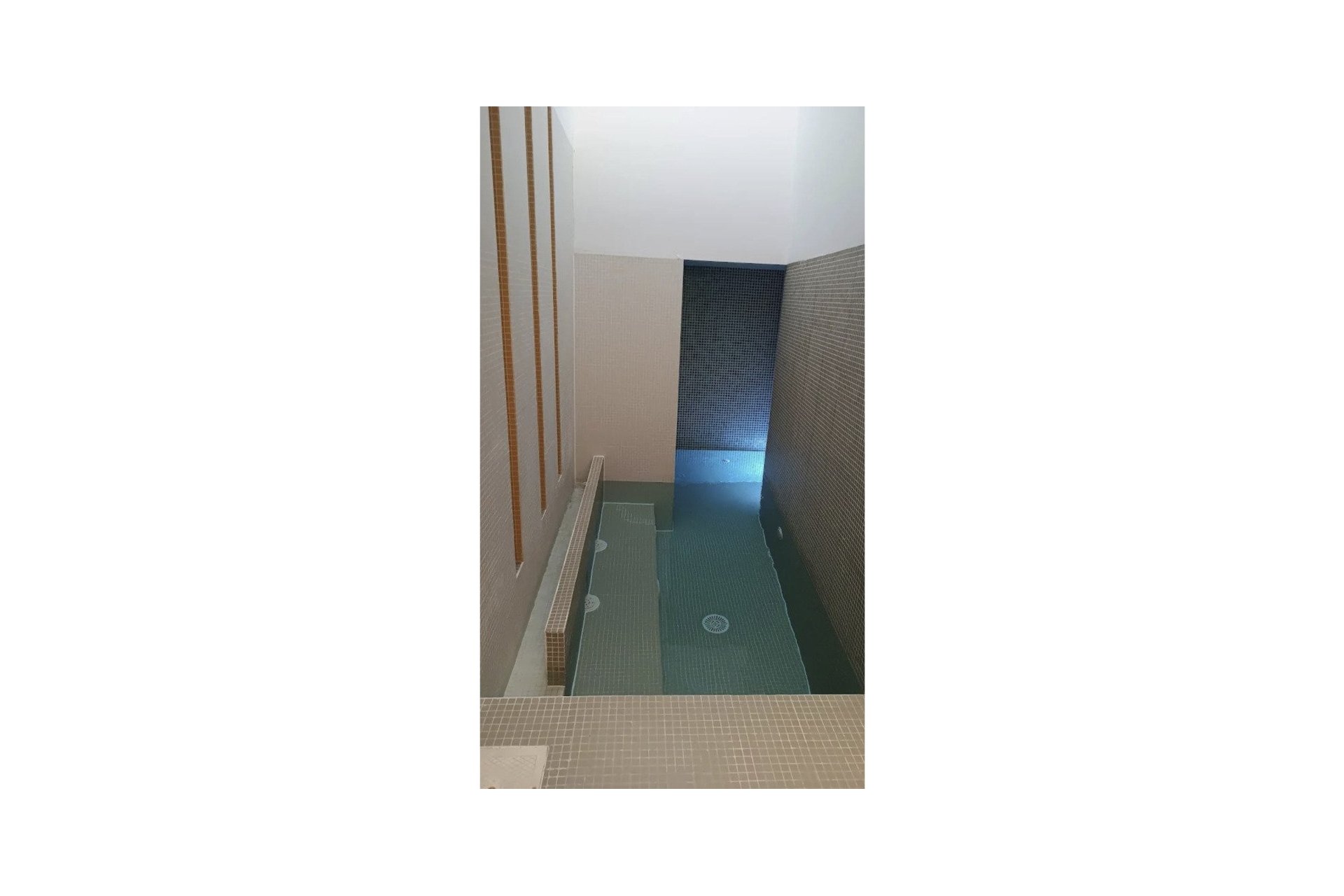 Segunda mano - Apartamento -
Relleu - Inland