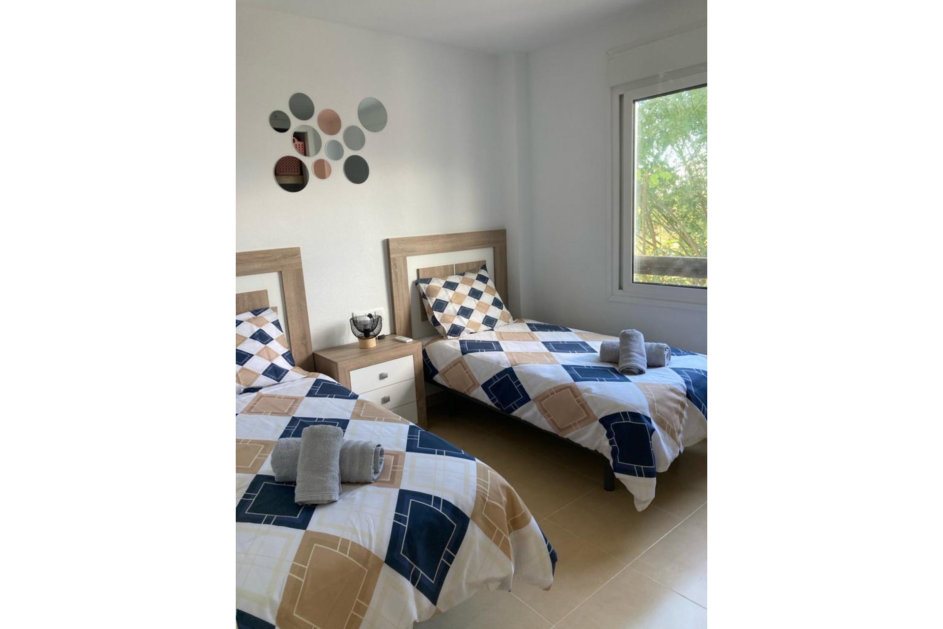 Segunda mano - Apartamento -
Roldan - Inland