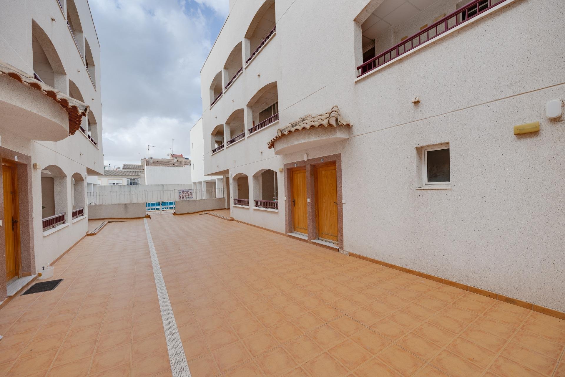 Segunda mano - Apartamento -
San Fulgencio - centro