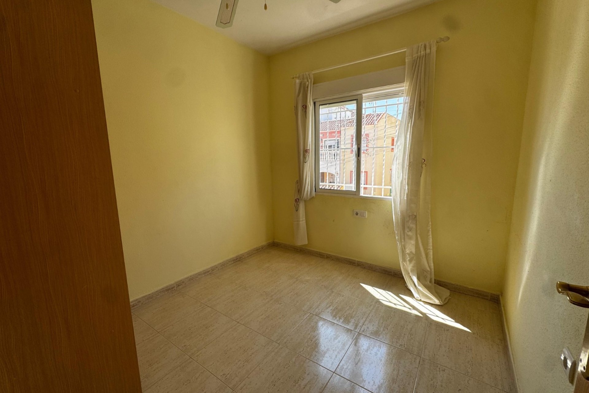 Segunda mano - Apartamento -
San Miguel de Salinas - Inland