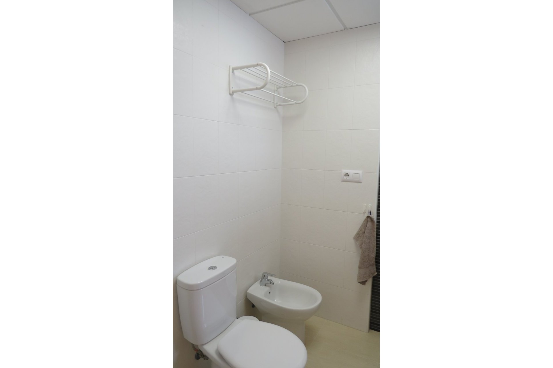 Segunda mano - Apartamento -
San Miguel de Salinas - Inland