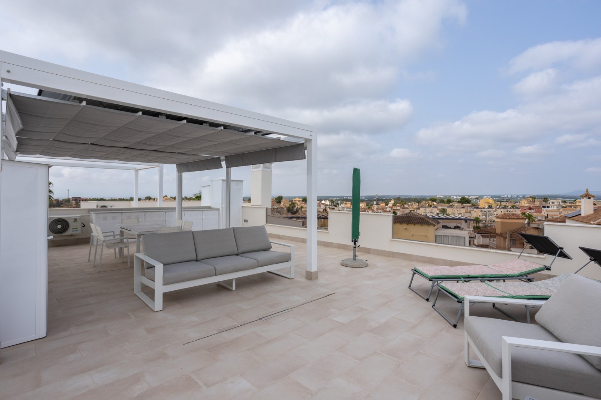 Segunda mano - Apartamento -
San Miguel de Salinas - Inland