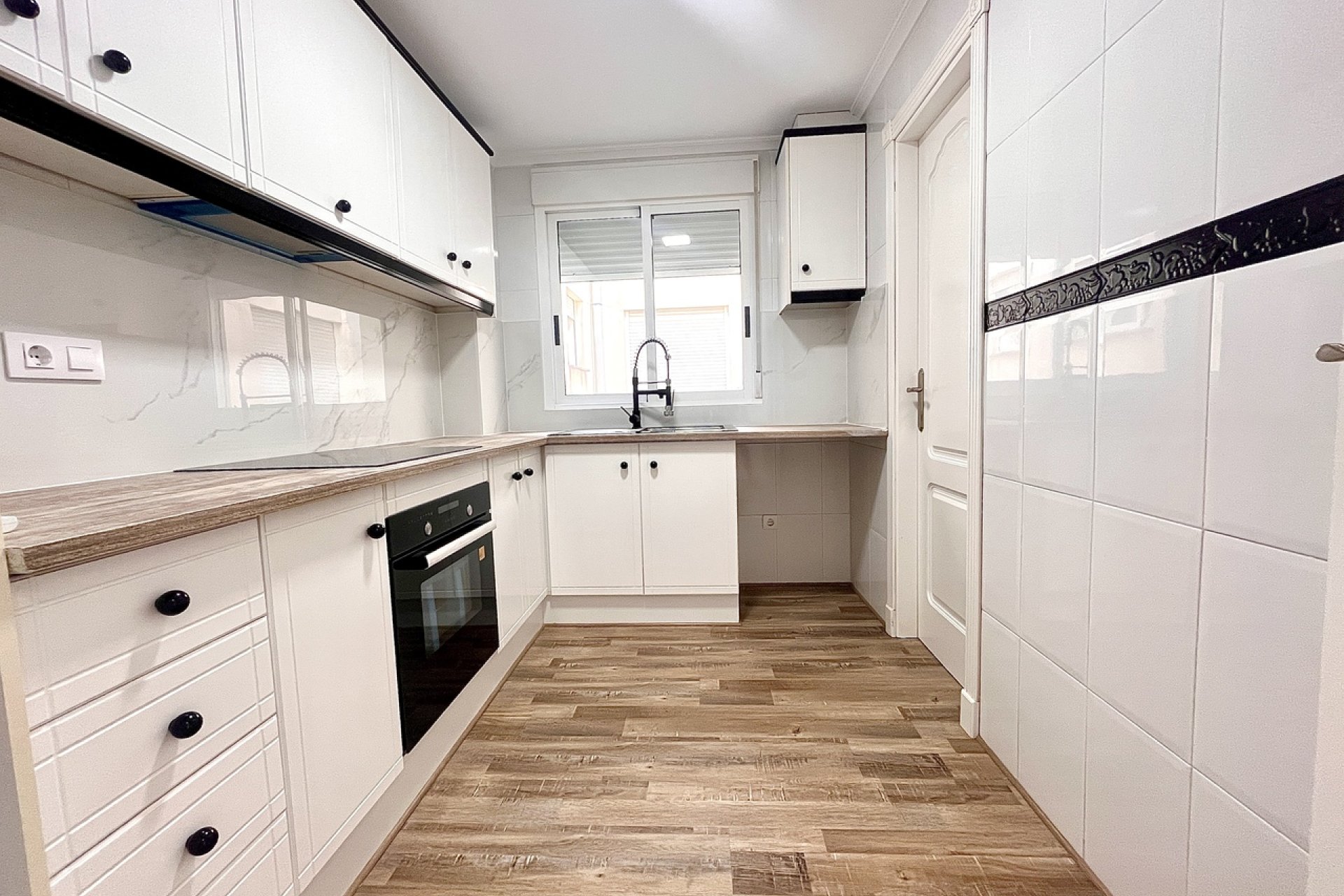 Segunda mano - Apartamento -
San Miguel de Salinas - Inland