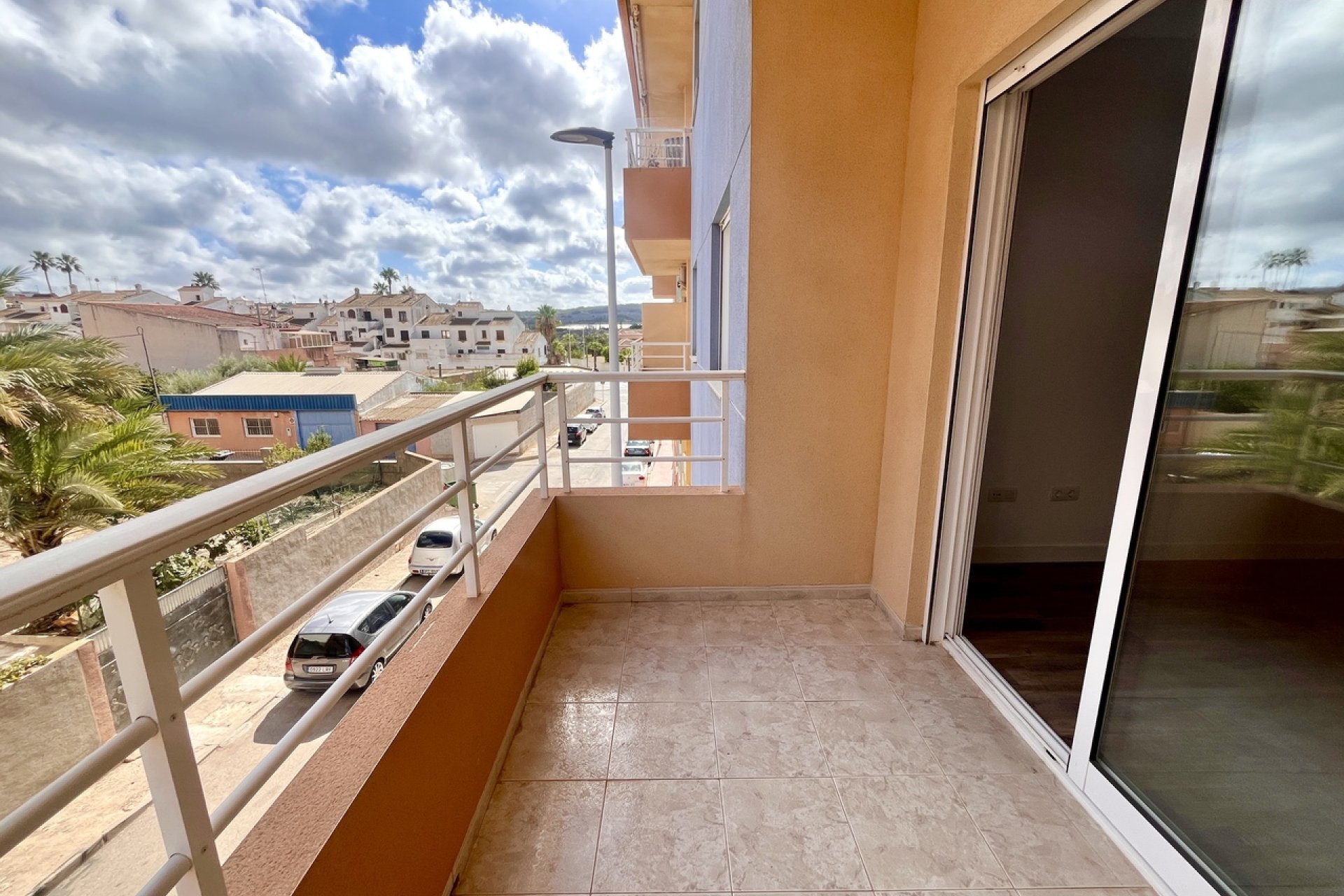 Segunda mano - Apartamento -
San Miguel de Salinas - Inland