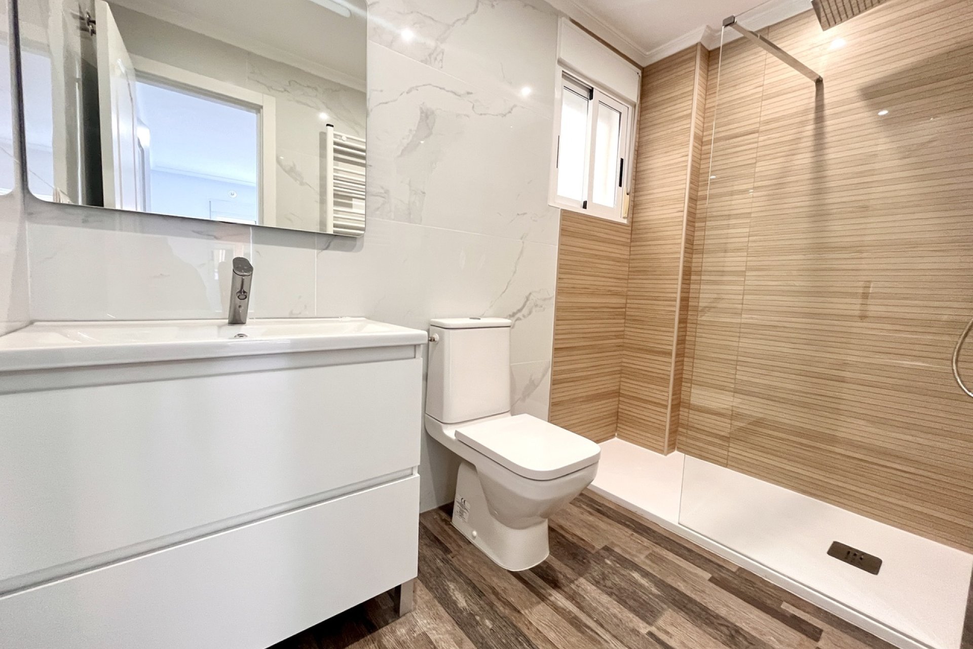 Segunda mano - Apartamento -
San Miguel de Salinas - Inland