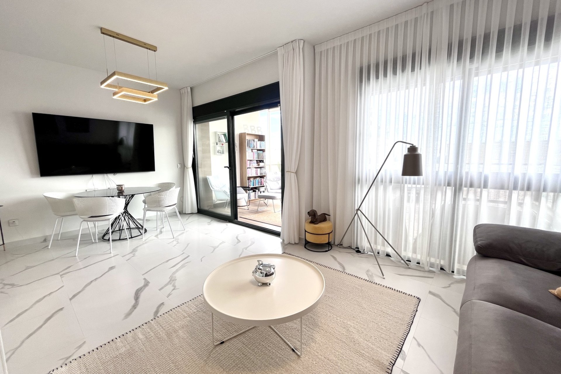 Segunda mano - Apartamento -
San Miguel de Salinas - Inland