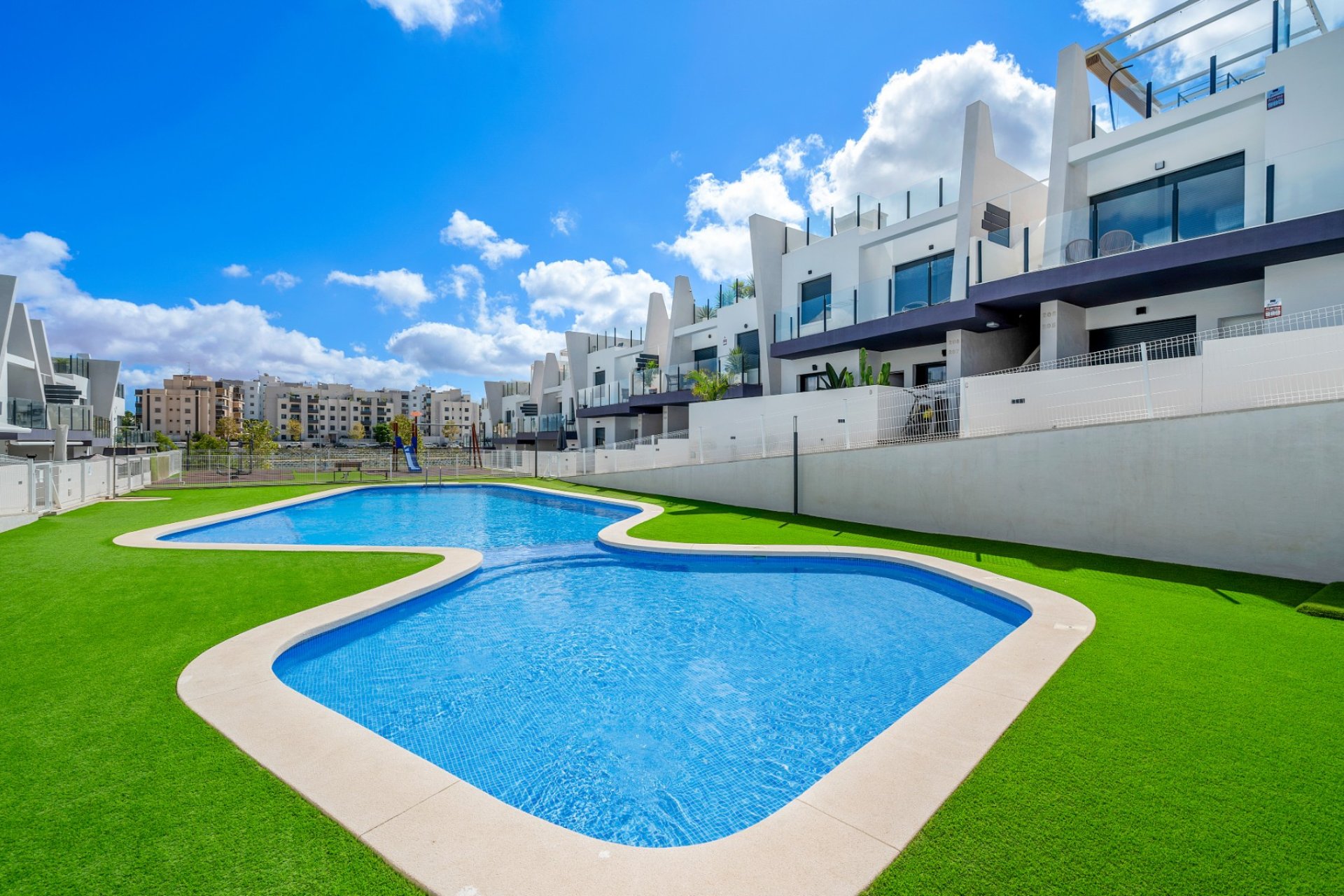 Segunda mano - Apartamento -
San Miguel de Salinas - Inland