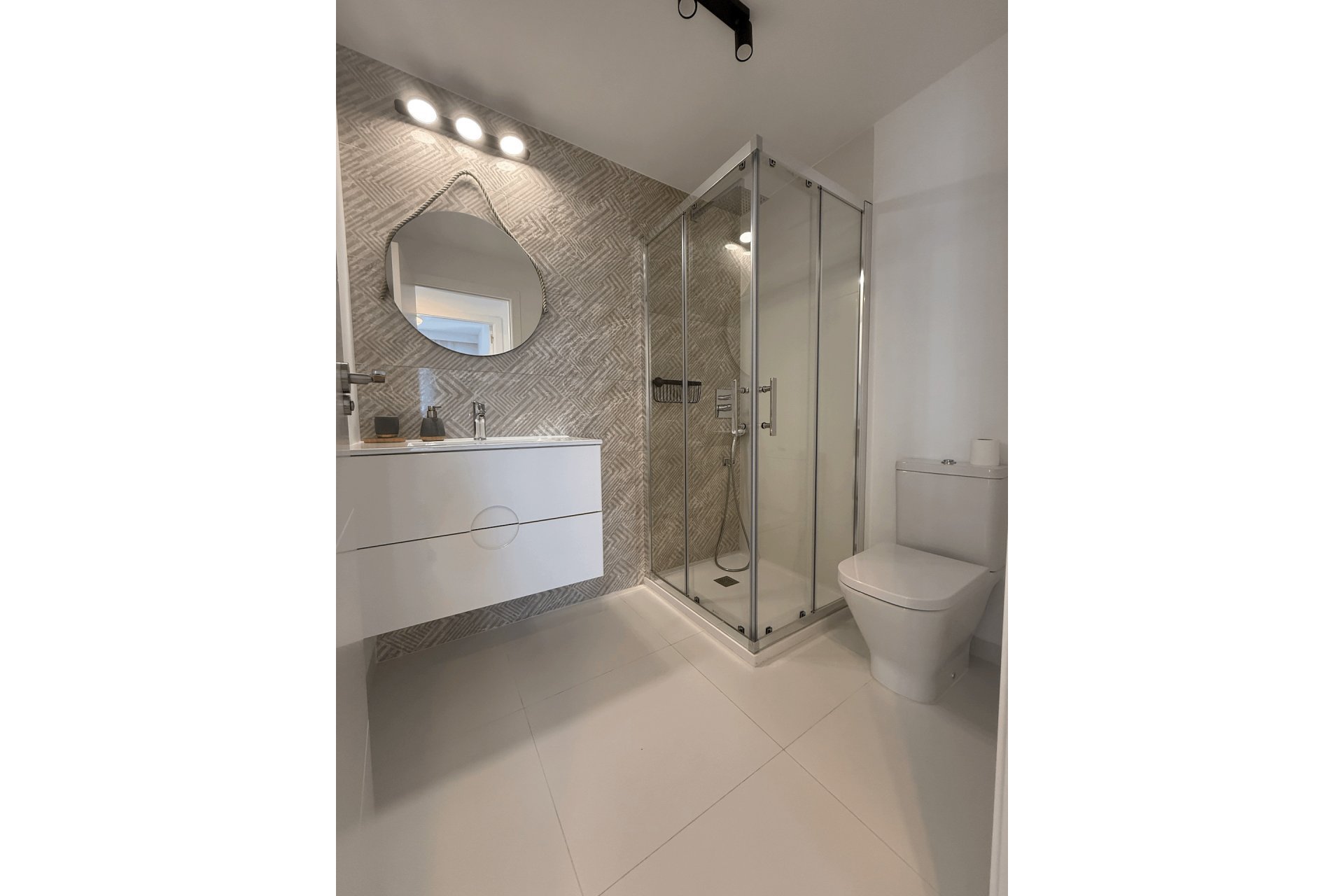 Segunda mano - Apartamento -
San Miguel de Salinas - Inland