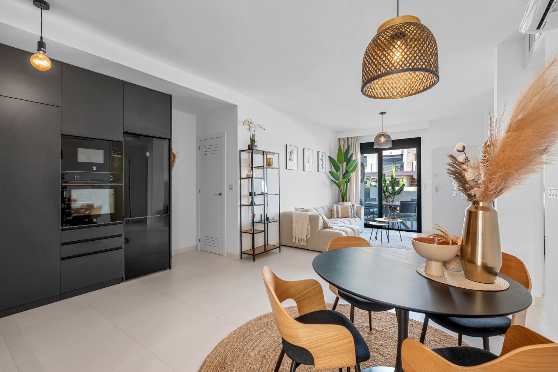 Segunda mano - Apartamento -
San Miguel de Salinas - Inland