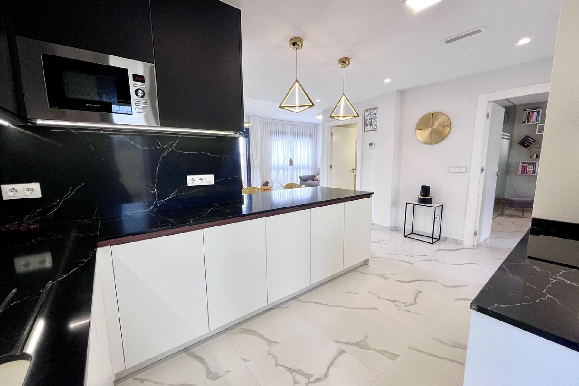 Segunda mano - Apartamento -
San Miguel de Salinas - Inland