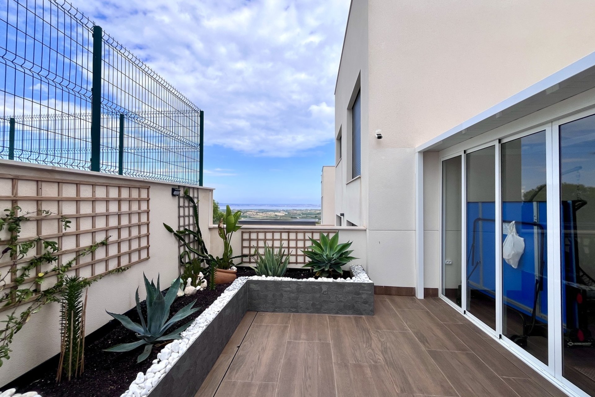 Segunda mano - Apartamento -
San Miguel de Salinas - Inland