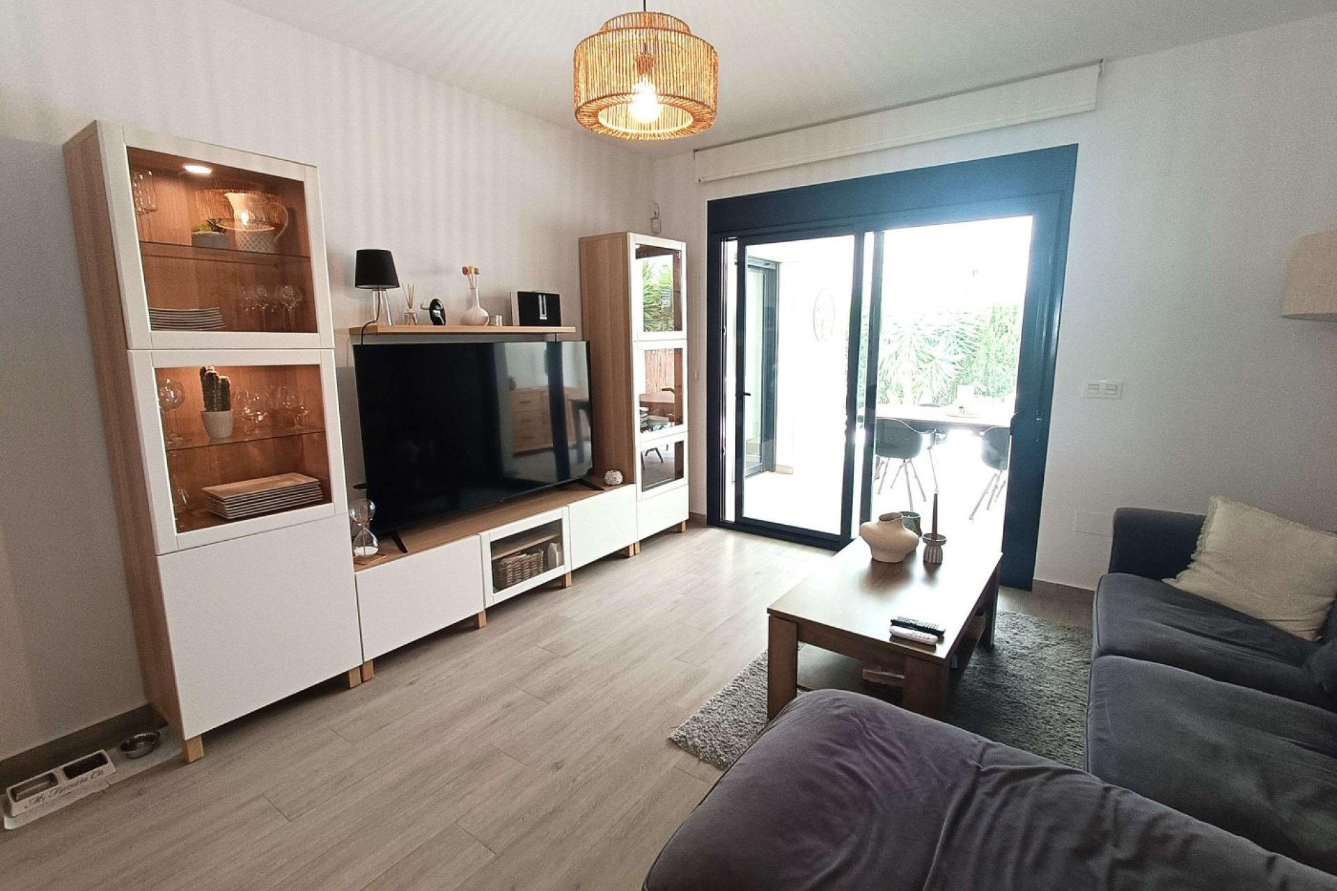 Segunda mano - Apartamento -
San Miguel de Salinas - Inland