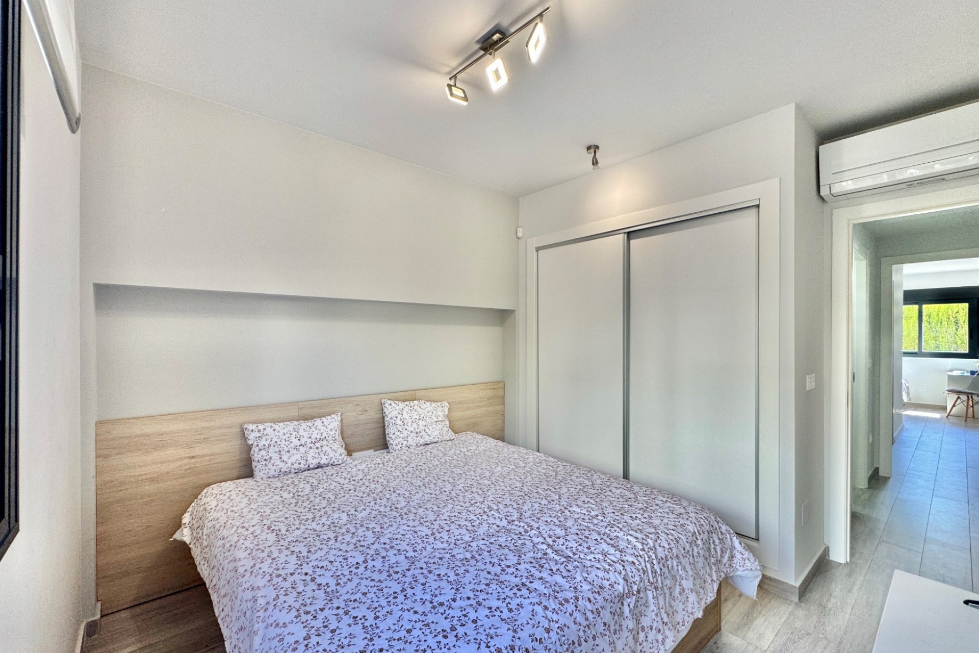 Segunda mano - Apartamento -
San Miguel de Salinas - Inland