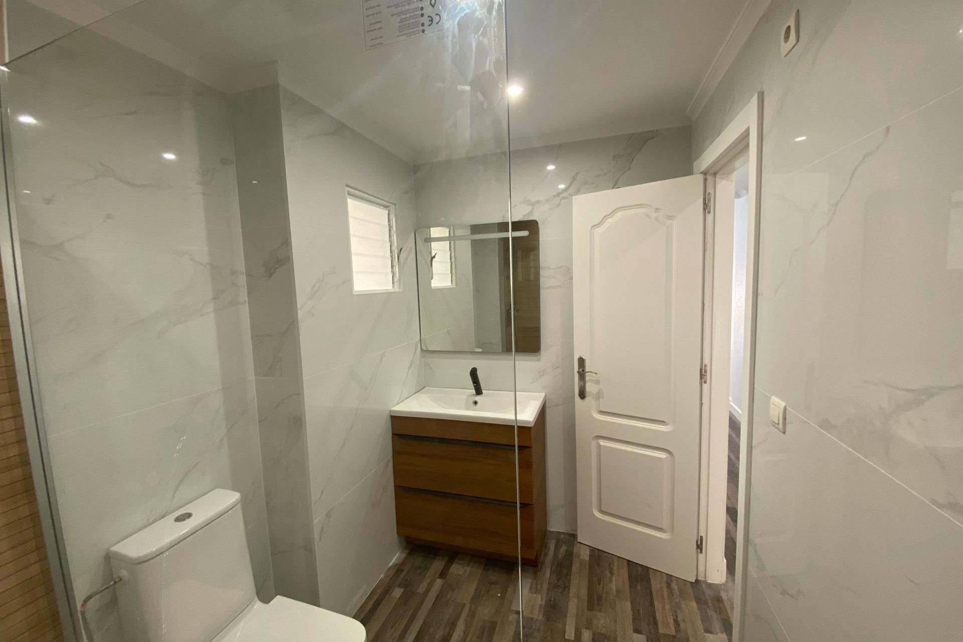 Segunda mano - Apartamento -
San Miguel de Salinas - Pueblo 9