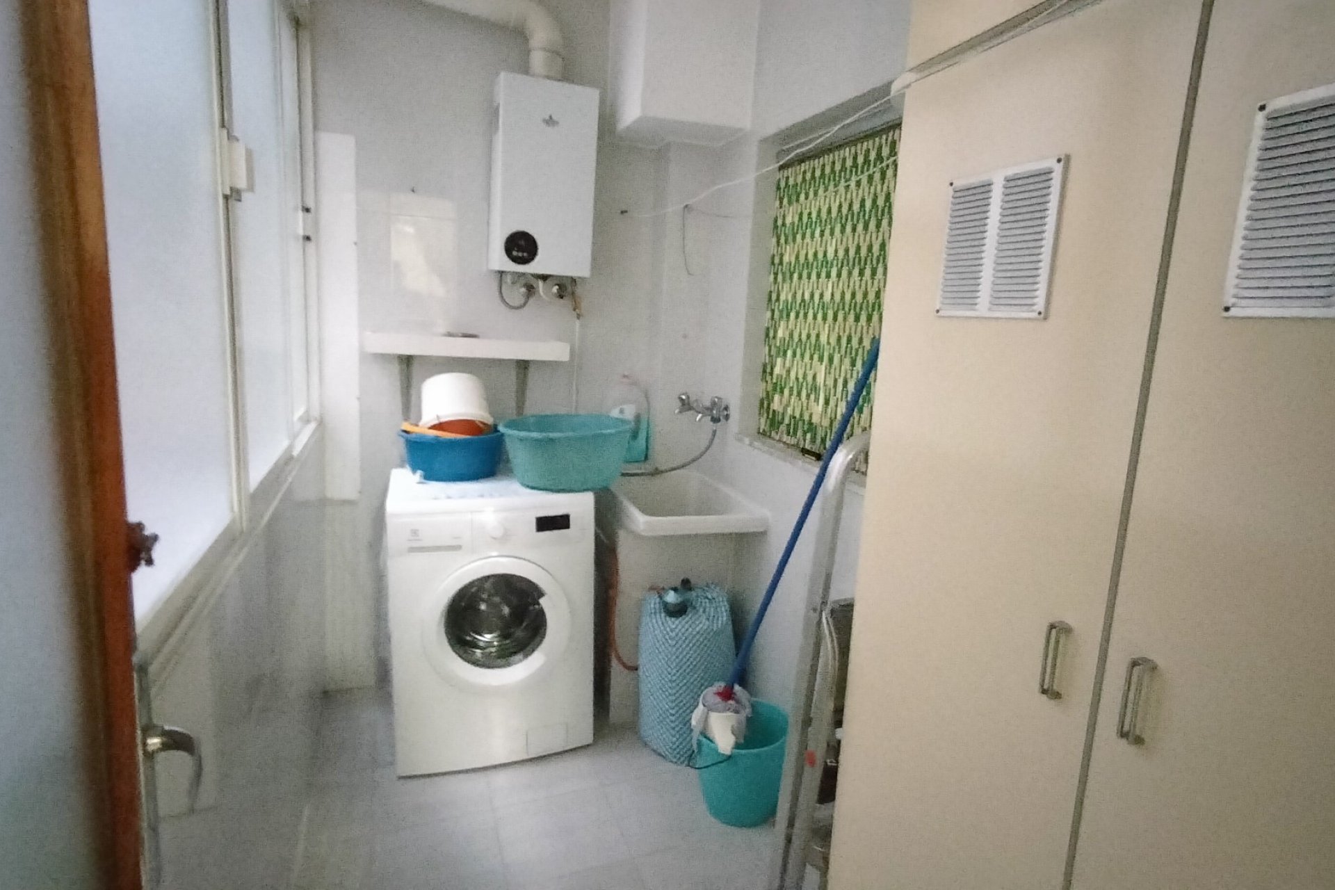 Segunda mano - Apartamento -
Sax - Inland