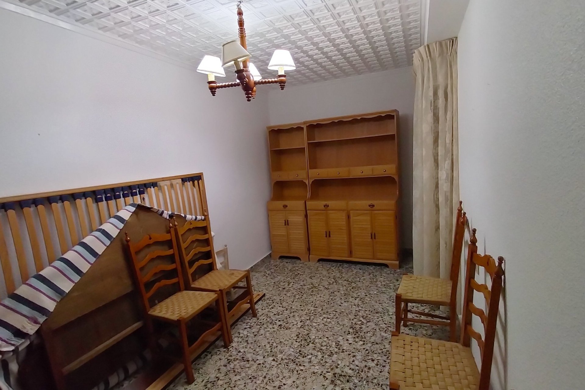 Segunda mano - Apartamento -
Sax - Inland