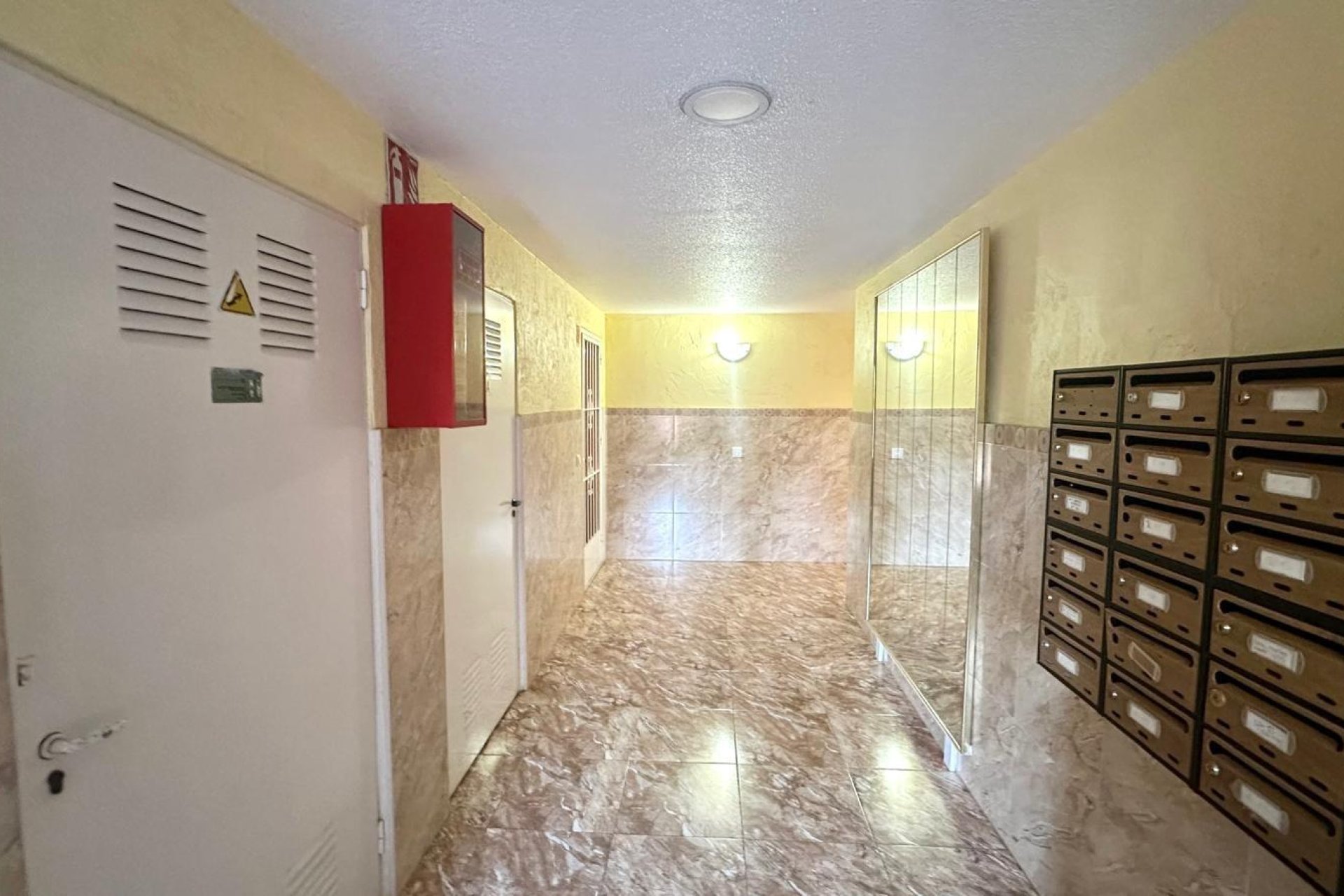 Segunda mano - Apartamento -
Torrevieja - Acequion