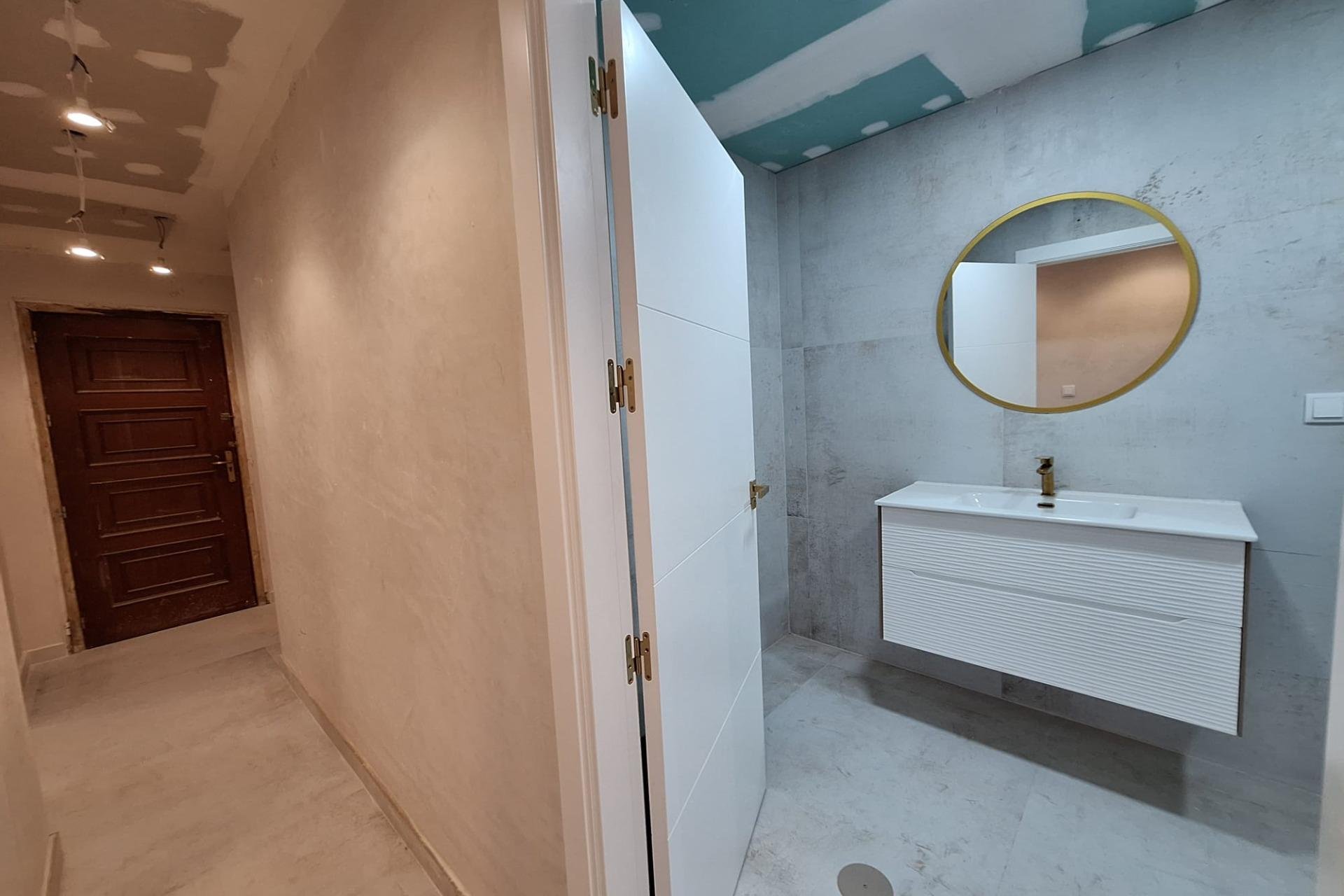 Segunda mano - Apartamento -
Torrevieja - Acequion