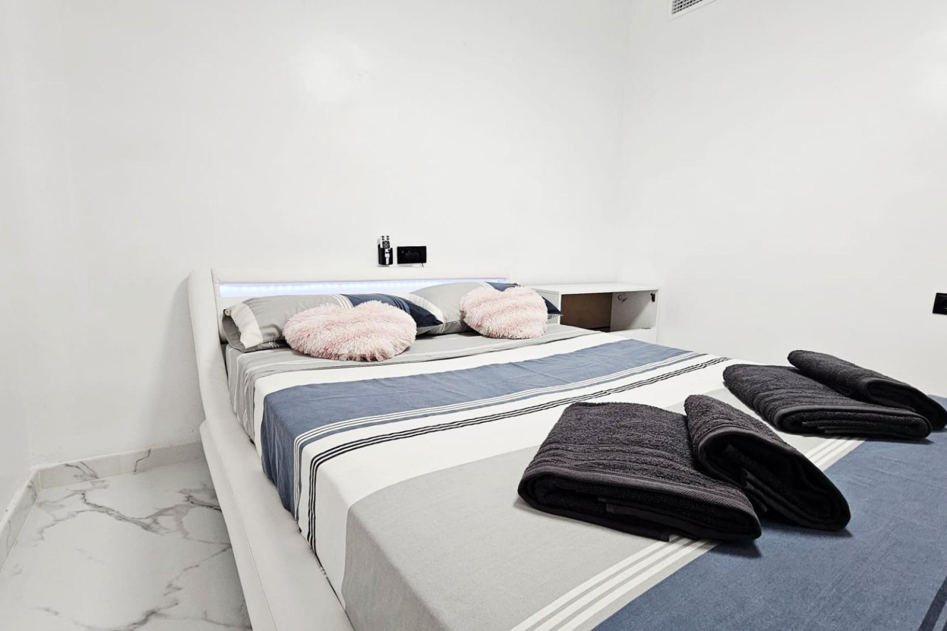 Segunda mano - Apartamento -
Torrevieja - Acequion