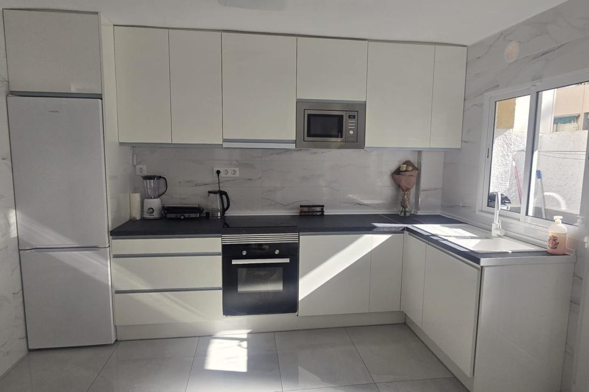 Segunda mano - Apartamento -
Torrevieja - Acequion