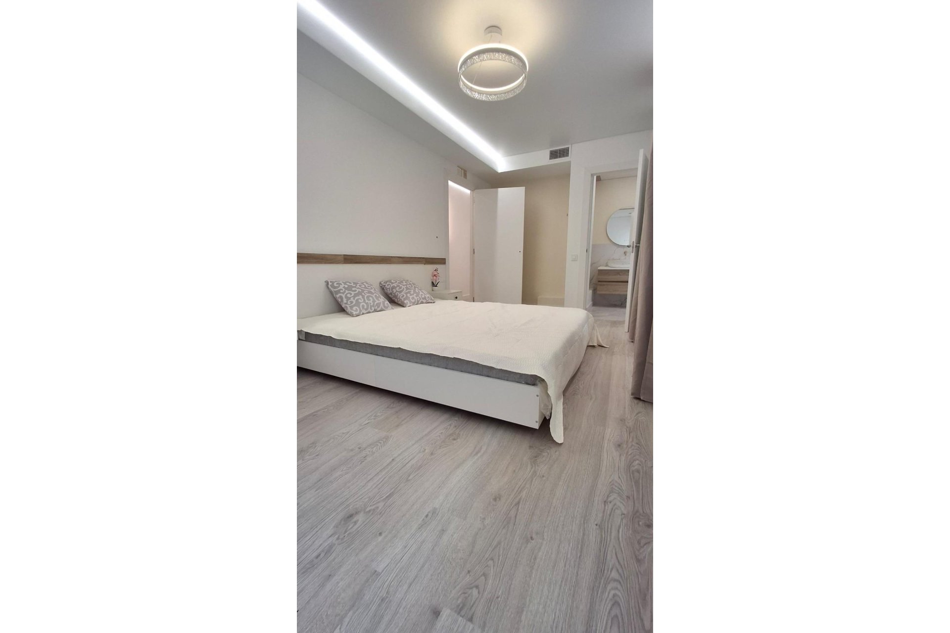 Segunda mano - Apartamento -
Torrevieja - Acequion