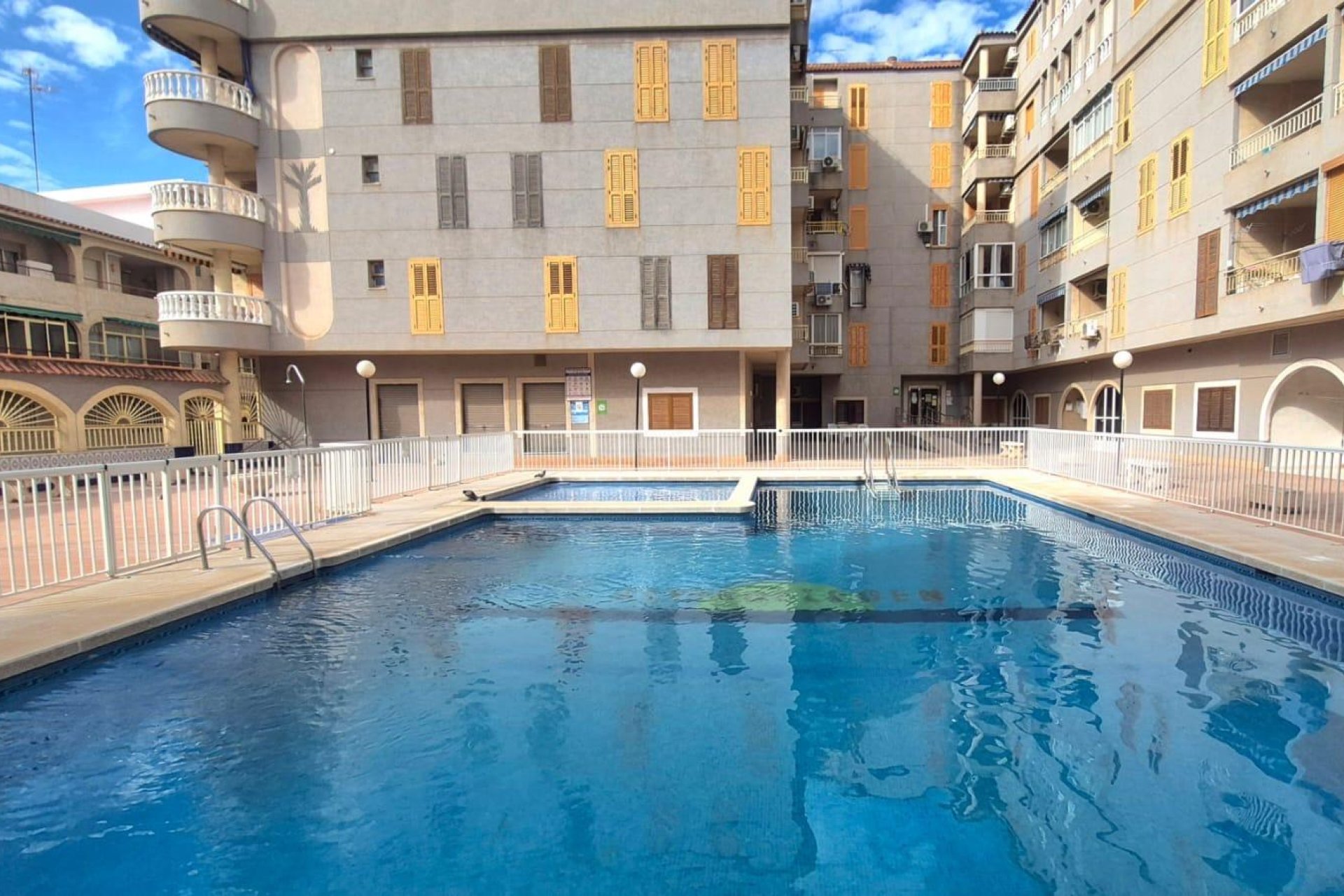 Segunda mano - Apartamento -
Torrevieja - Acequion