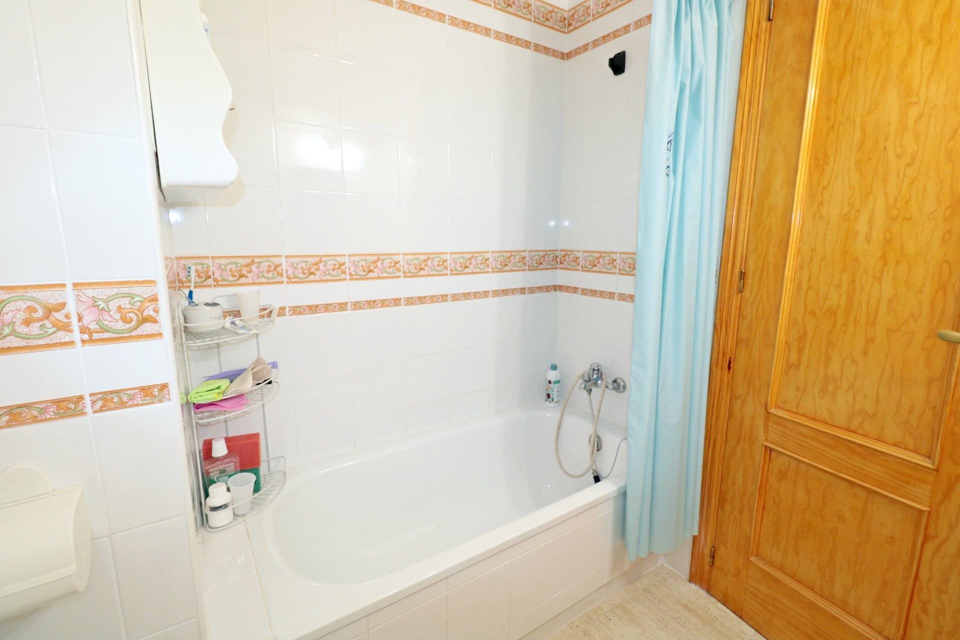 Segunda mano - Apartamento -
Torrevieja - Acequion
