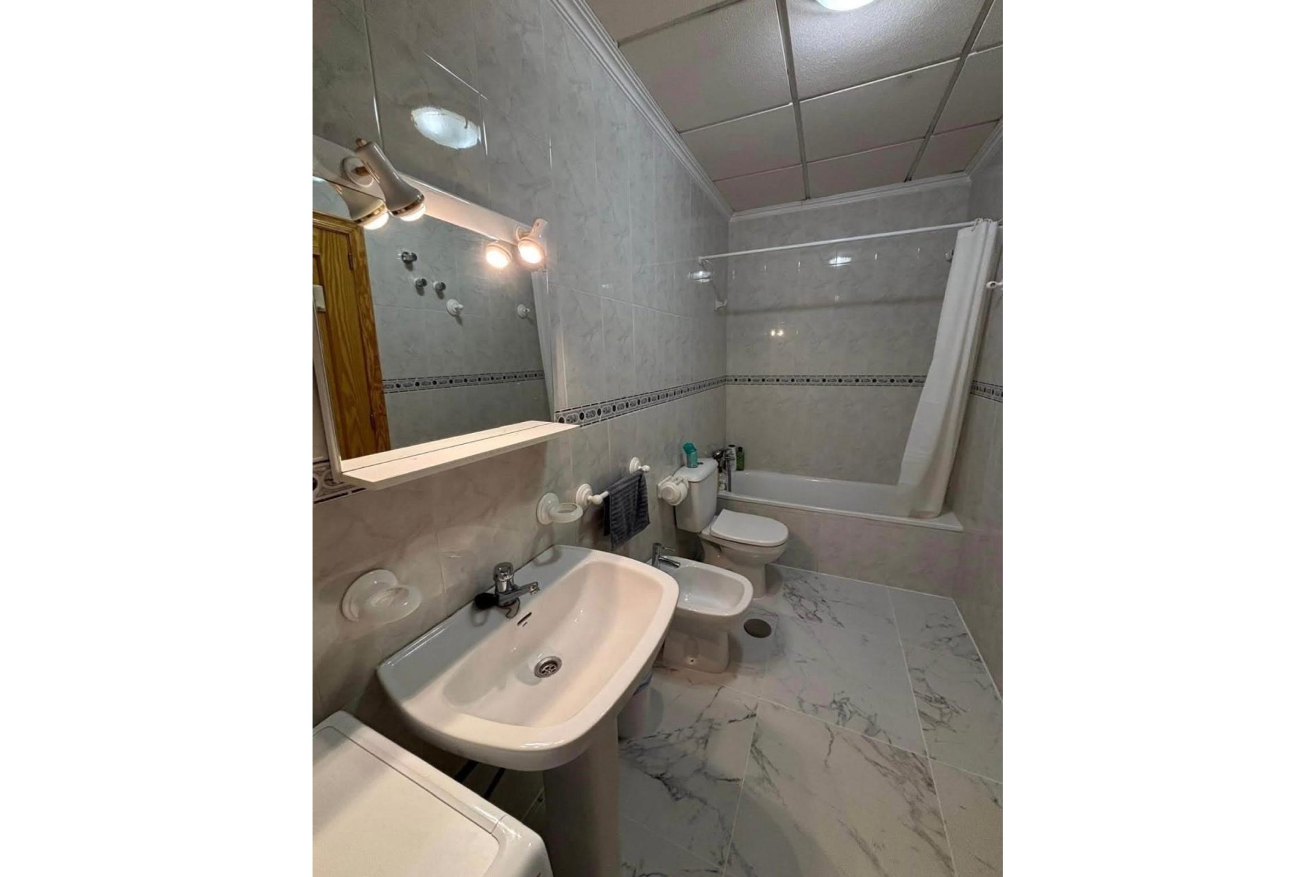 Segunda mano - Apartamento -
Torrevieja - Acequion